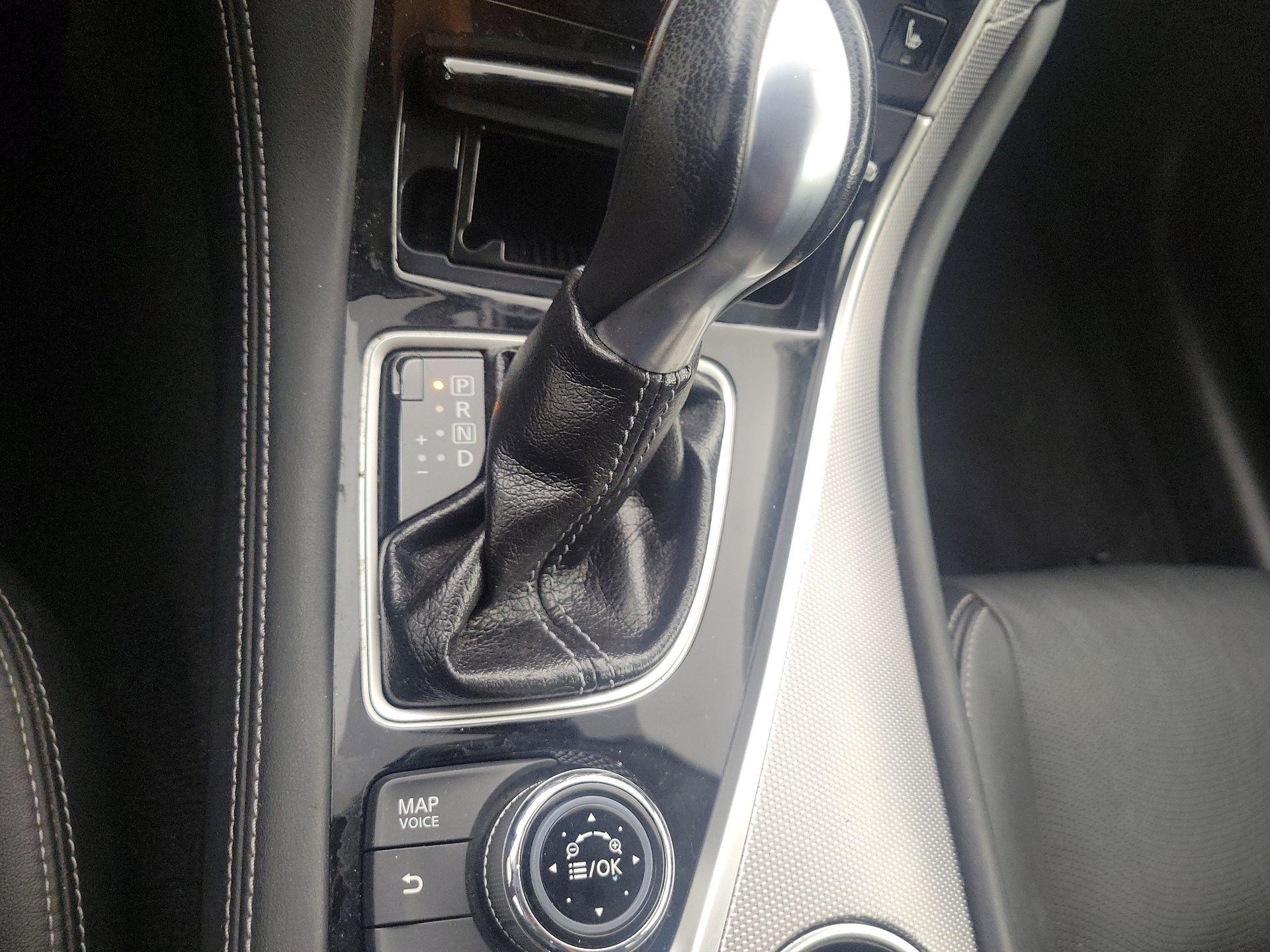 Thumbnail: 2015 INFINITI Q50 - 18