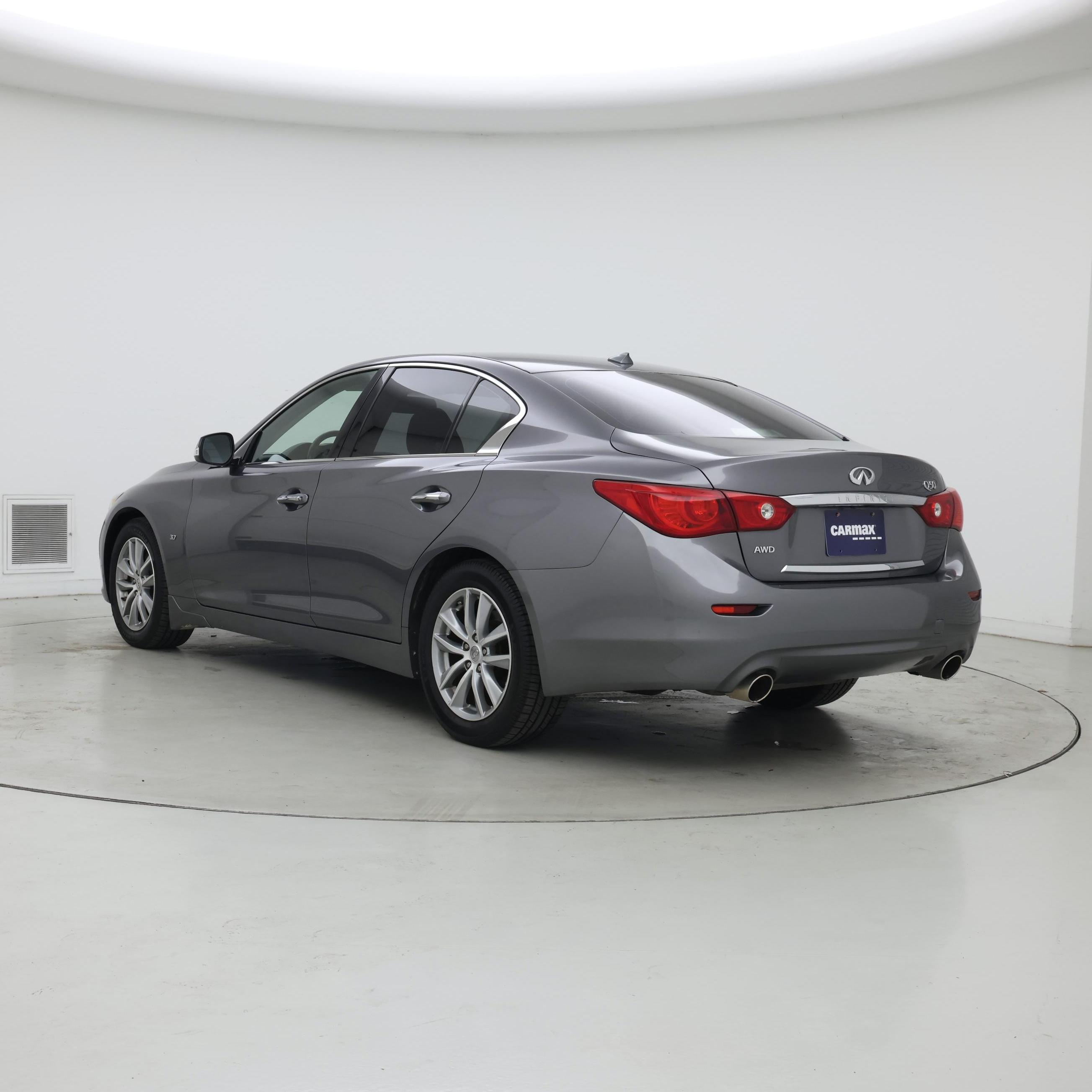 Thumbnail: 2015 INFINITI Q50 - 2
