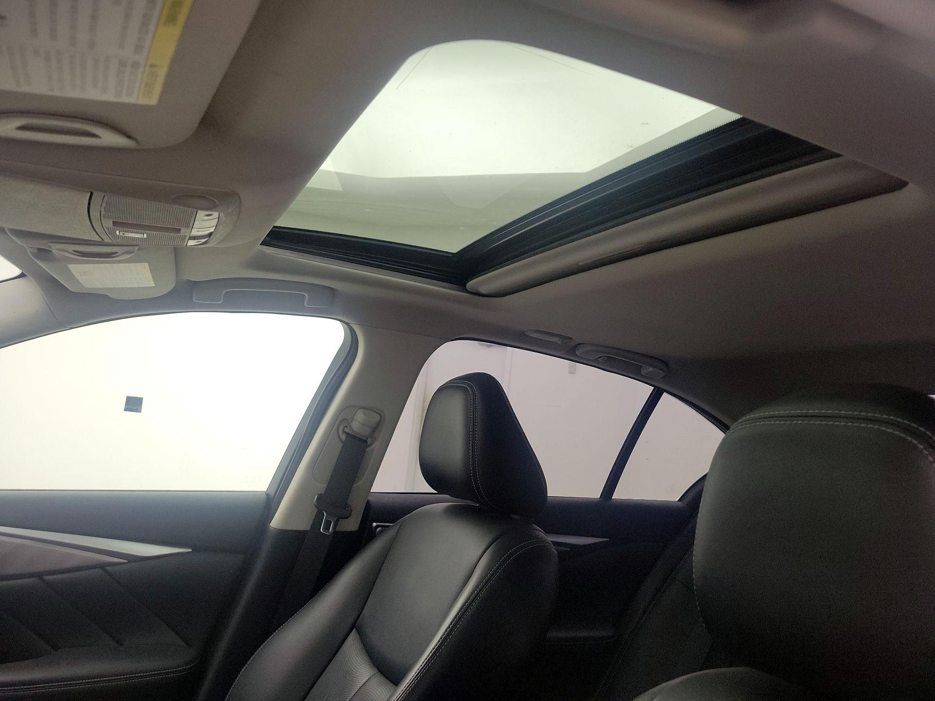 Thumbnail: 2015 INFINITI Q50 - 20