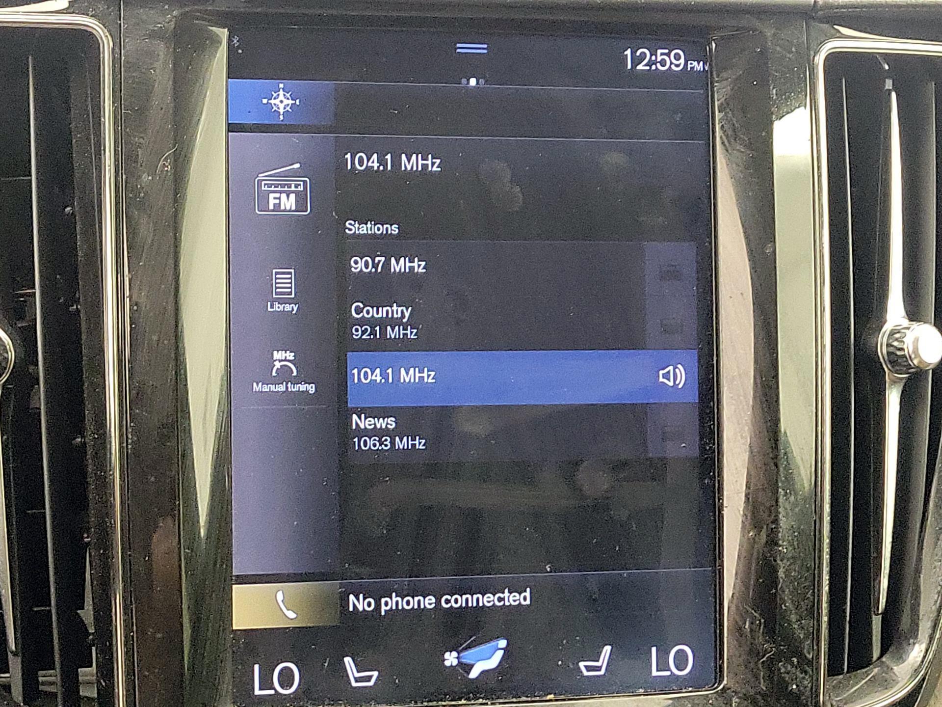 Thumbnail: 2019 Volvo XC60 - 16