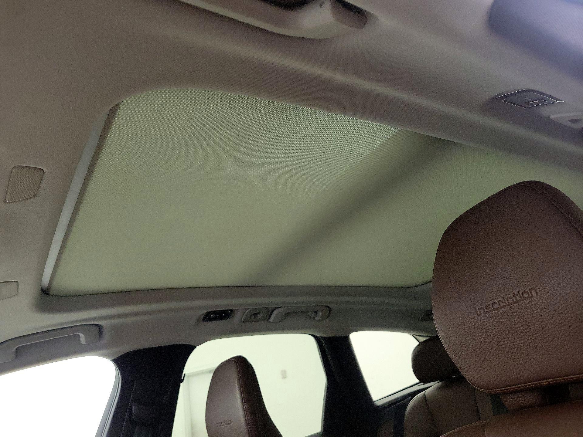Thumbnail: 2019 Volvo XC60 - 20