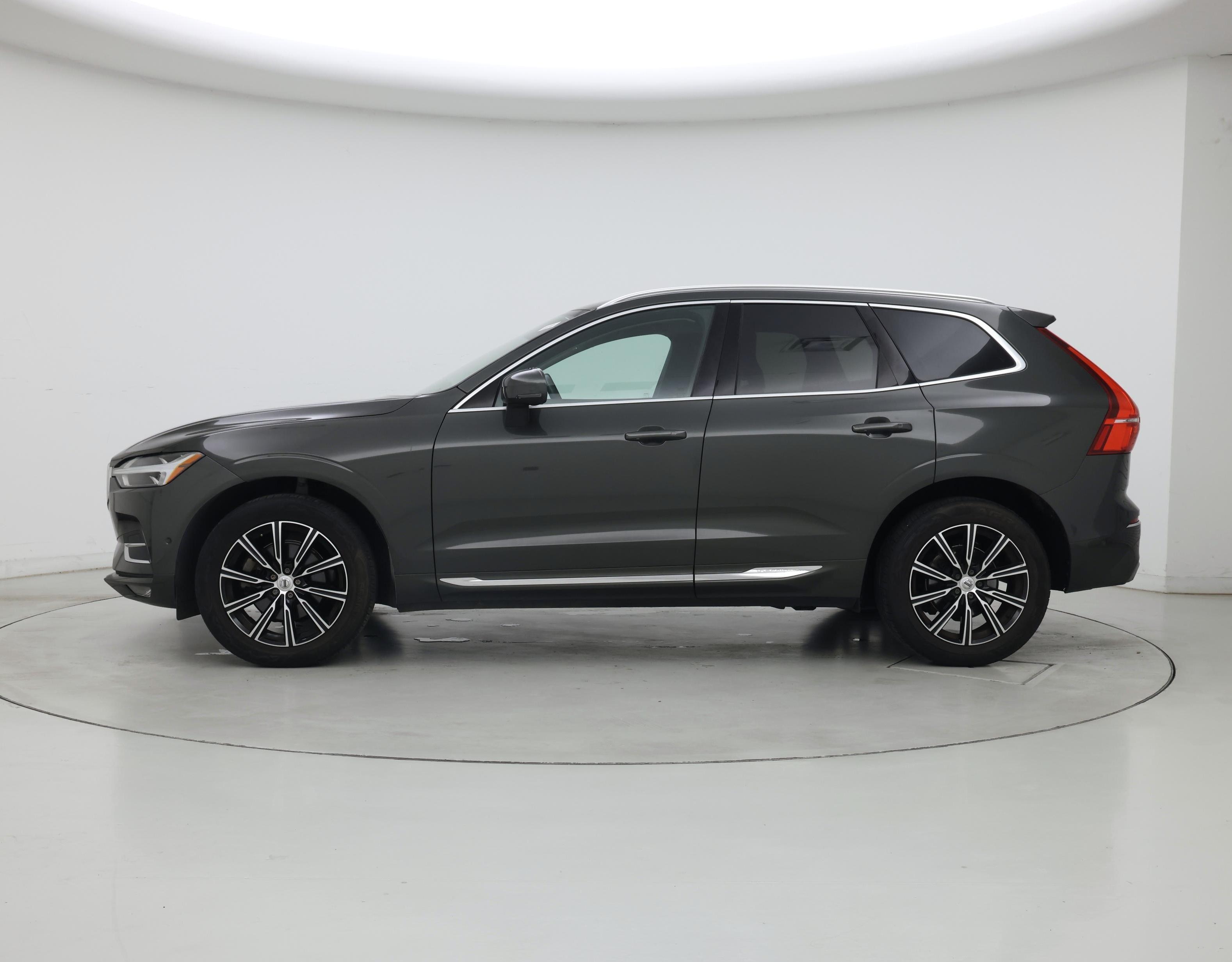 Thumbnail: 2019 Volvo XC60 - 3