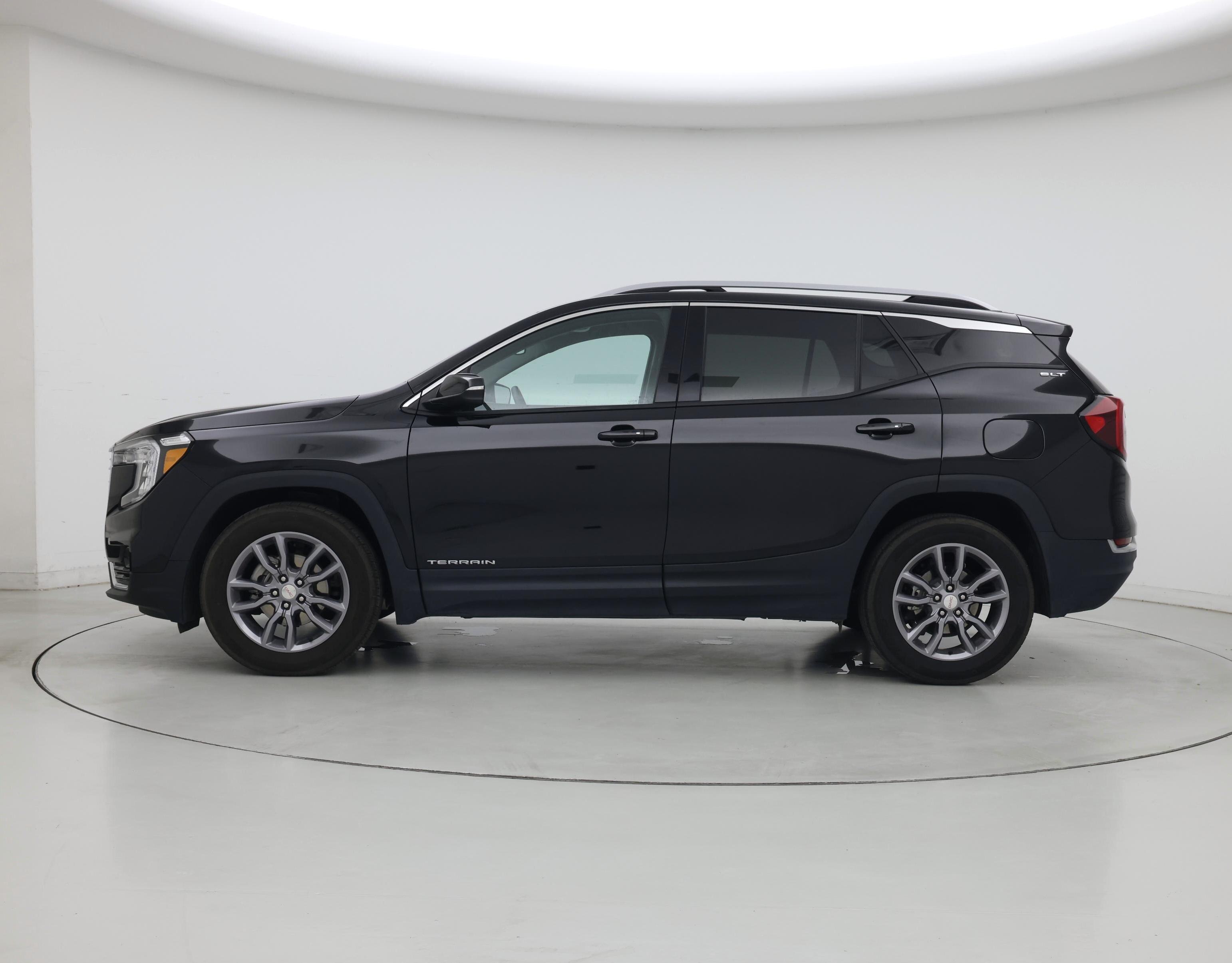 Thumbnail: 2023 GMC Terrain - 3