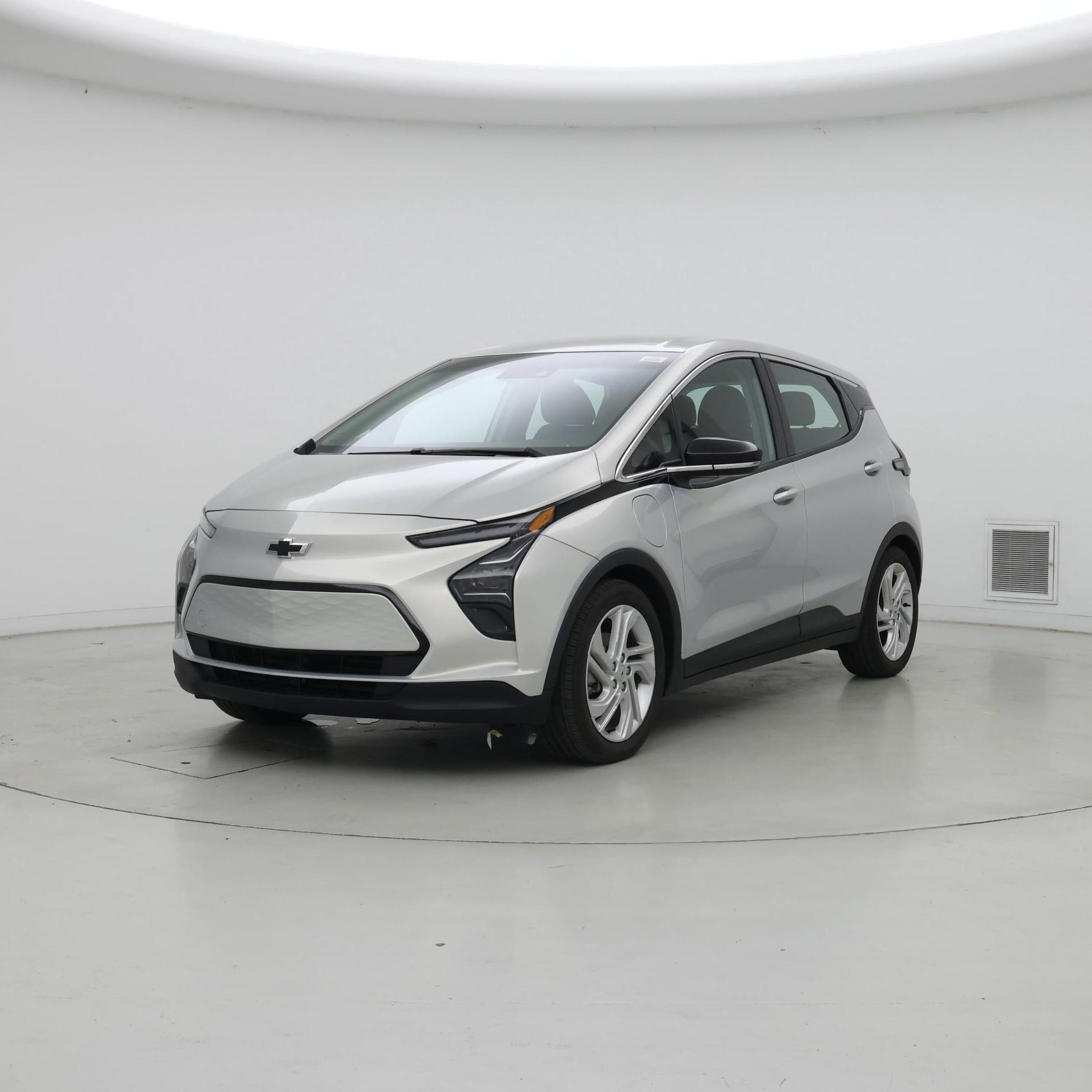 Thumbnail: 2023 Chevrolet Bolt EV - 4