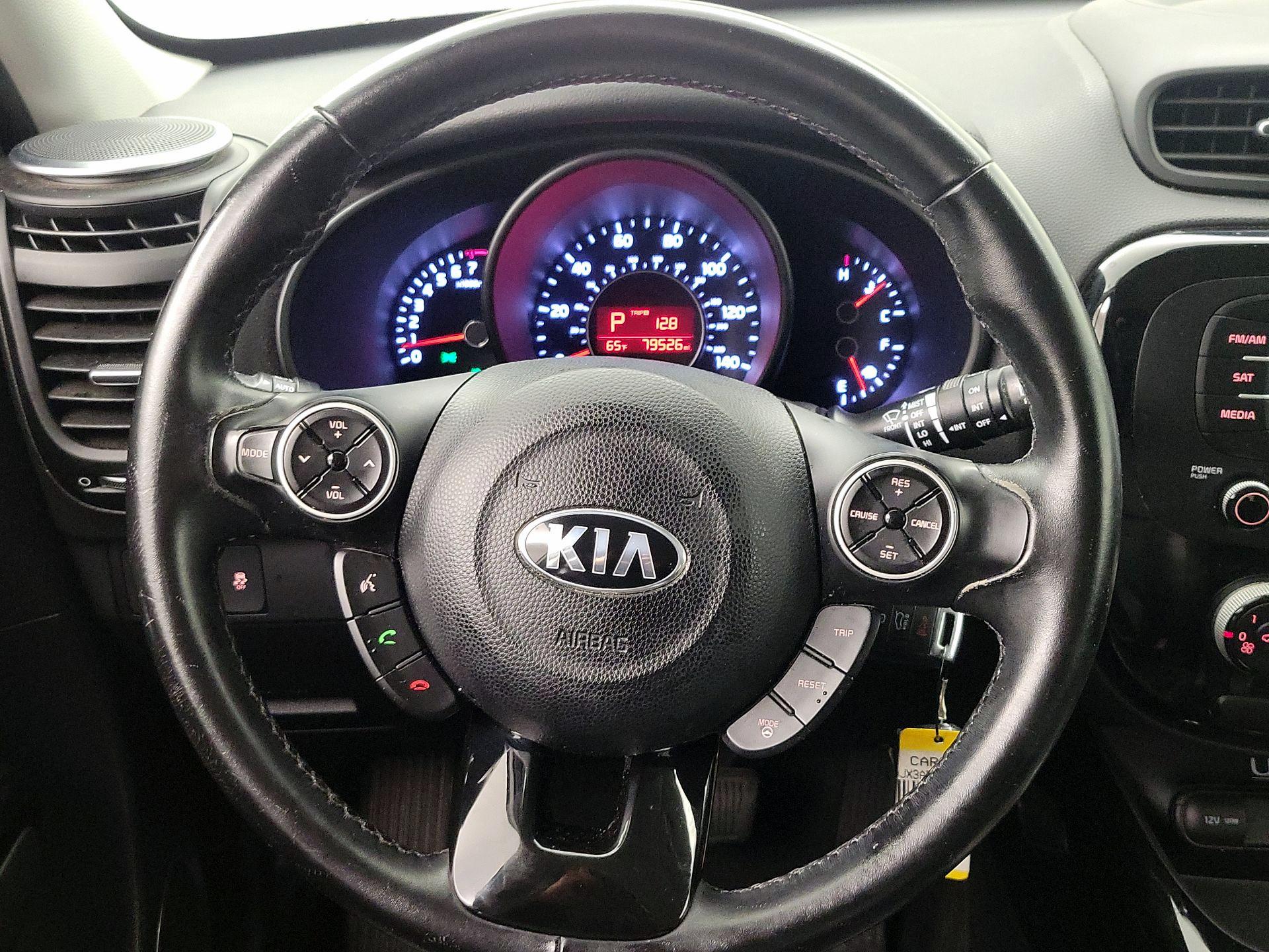 Thumbnail: 2016 Kia Soul - 10