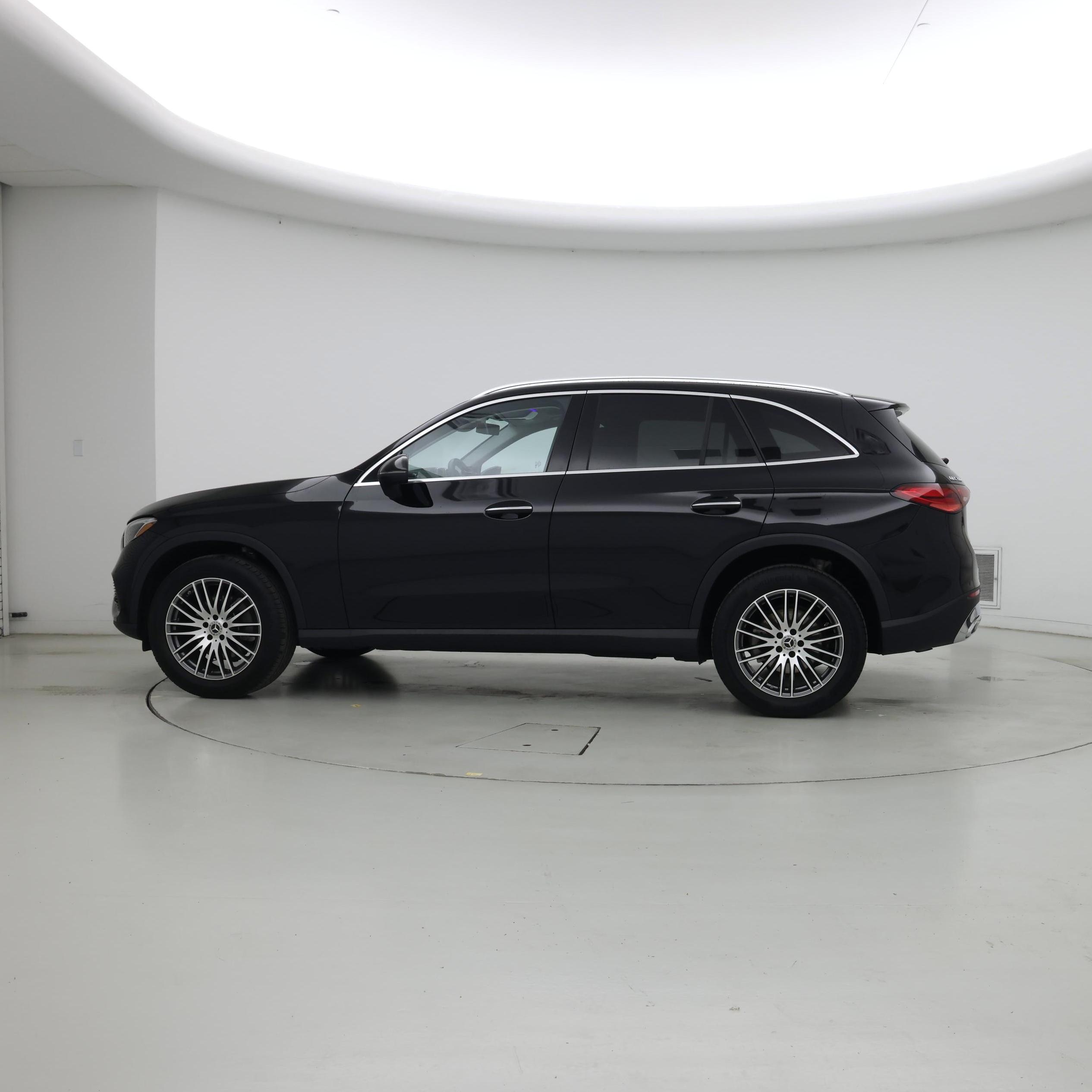 Thumbnail: 2024 Mercedes-Benz GLC - 3