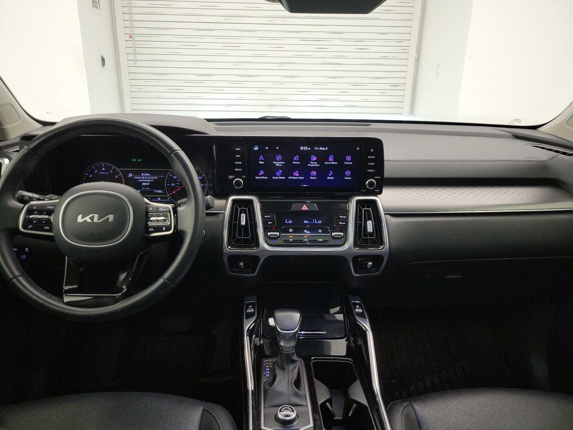 Thumbnail: 2022 Kia Sorento - 9