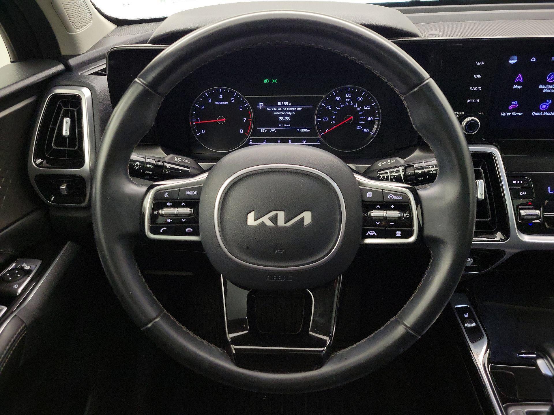 Thumbnail: 2022 Kia Sorento - 10