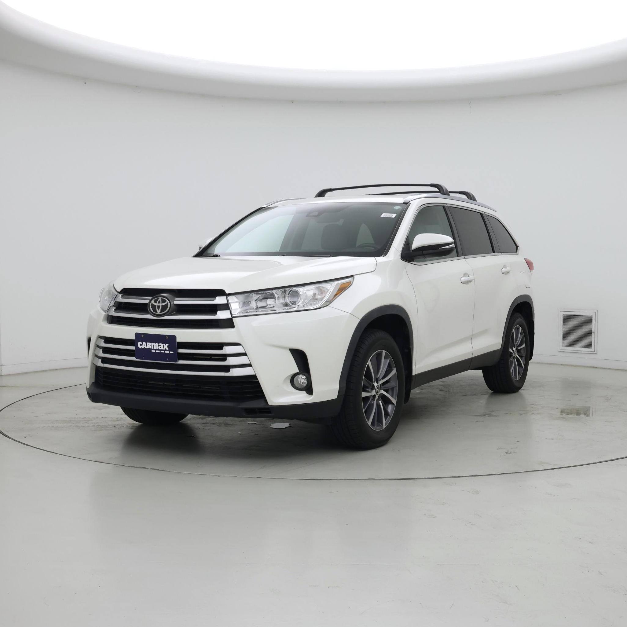 Thumbnail: 2019 Toyota Highlander - 4