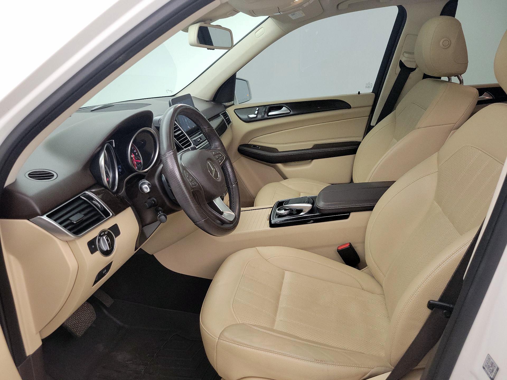 Thumbnail: 2017 Mercedes-Benz GLE - 11