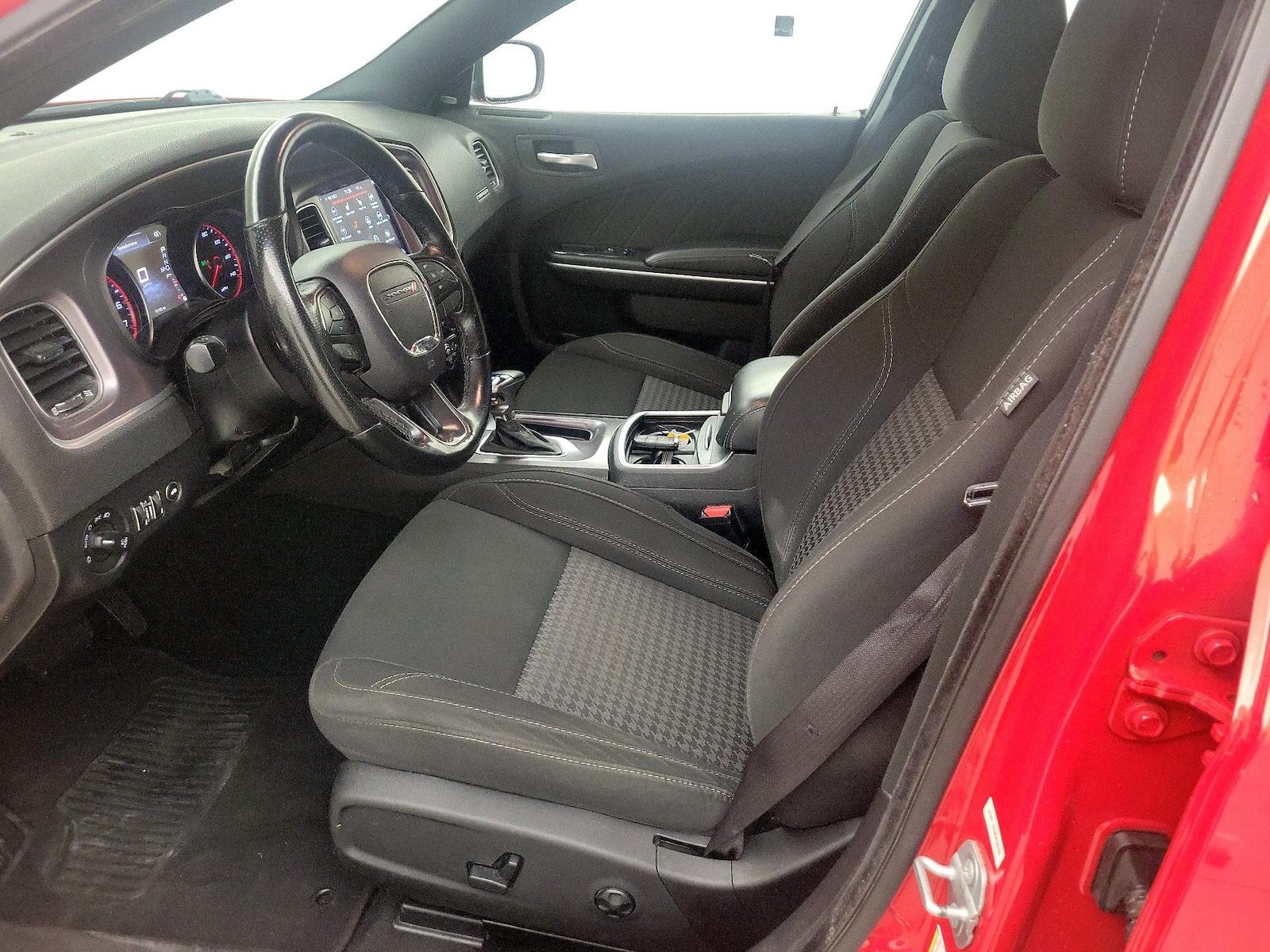 2019 Dodge Charger SXT - Photo 12