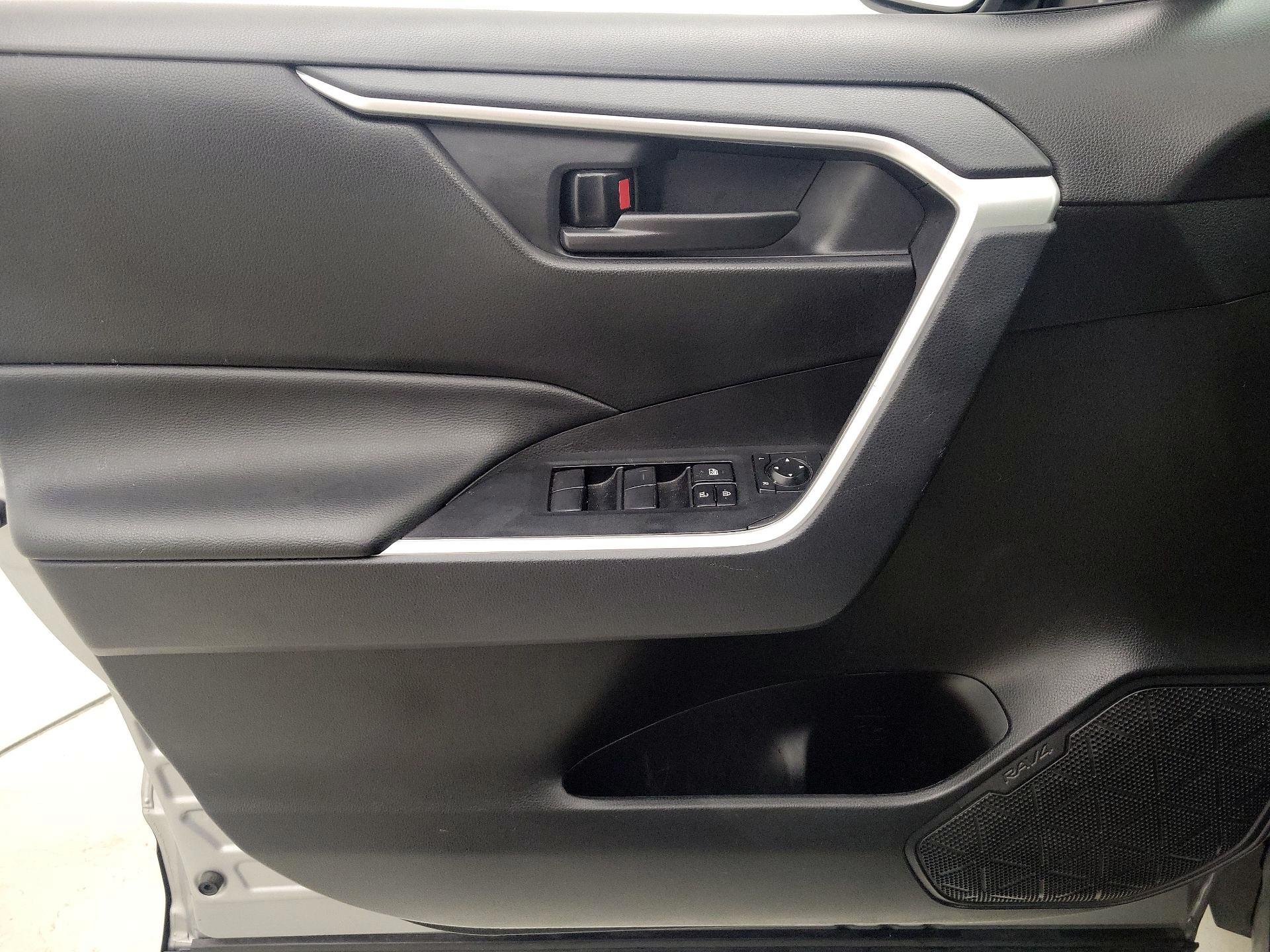 Thumbnail: 2024 Toyota RAV4 - 12