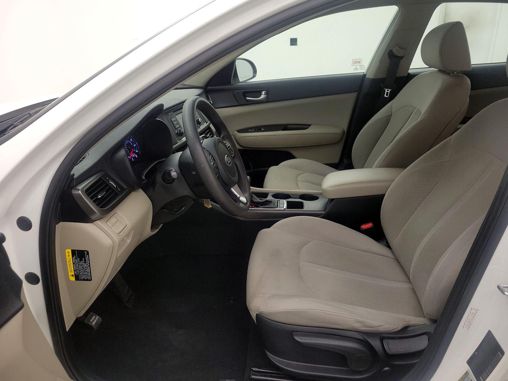 Thumbnail: 2016 Kia Optima - 11