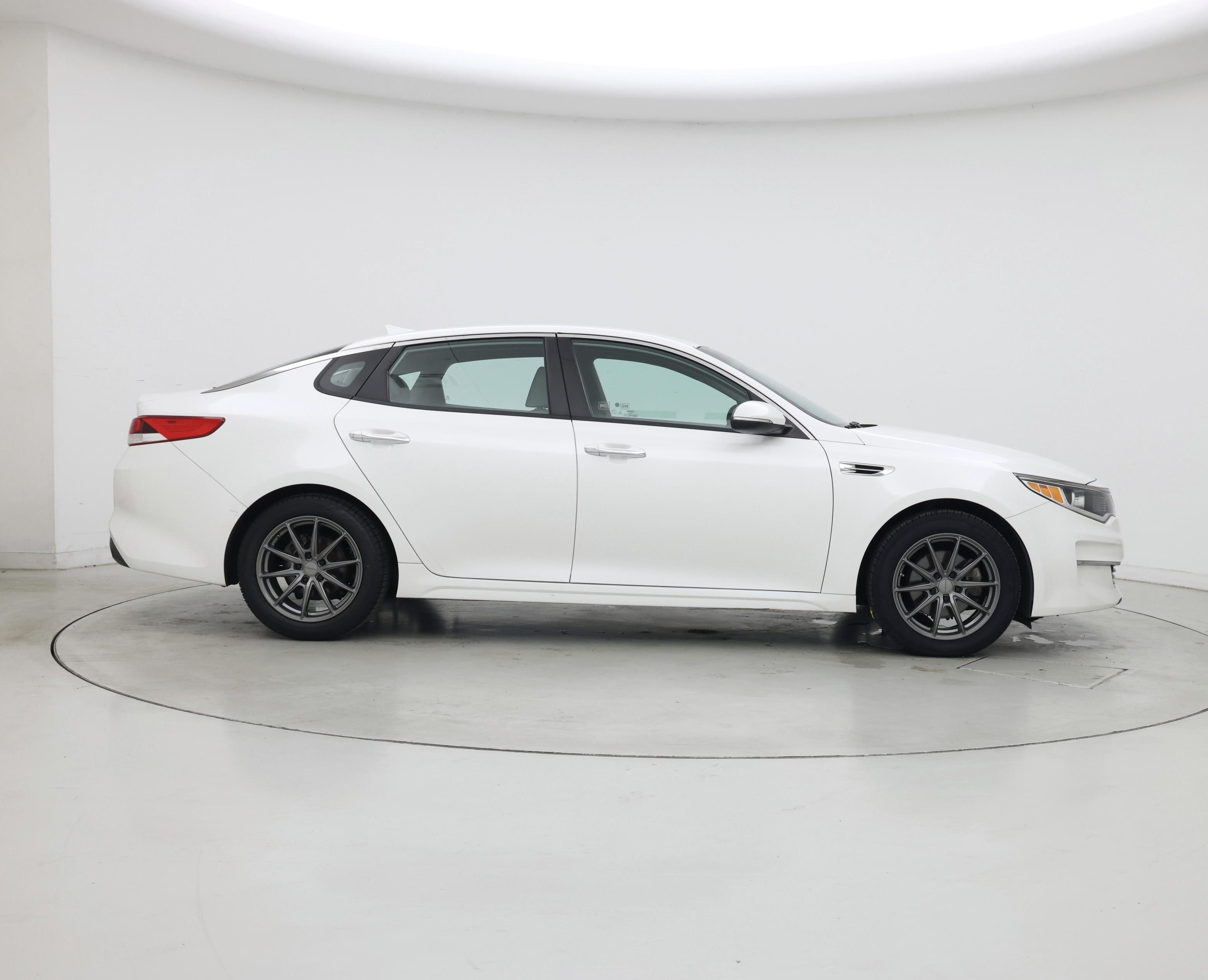Thumbnail: 2016 Kia Optima - 7