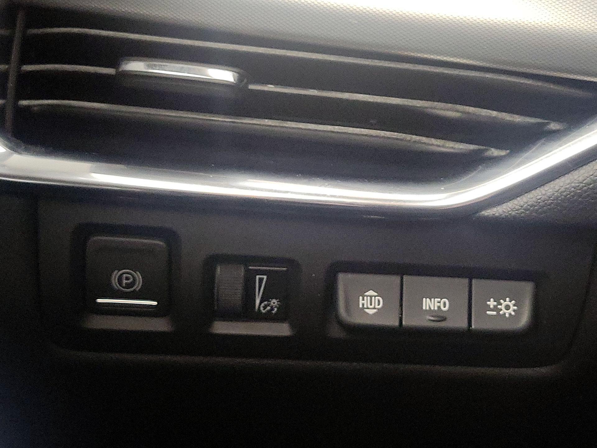 Thumbnail: 2019 Cadillac XT4 - 13