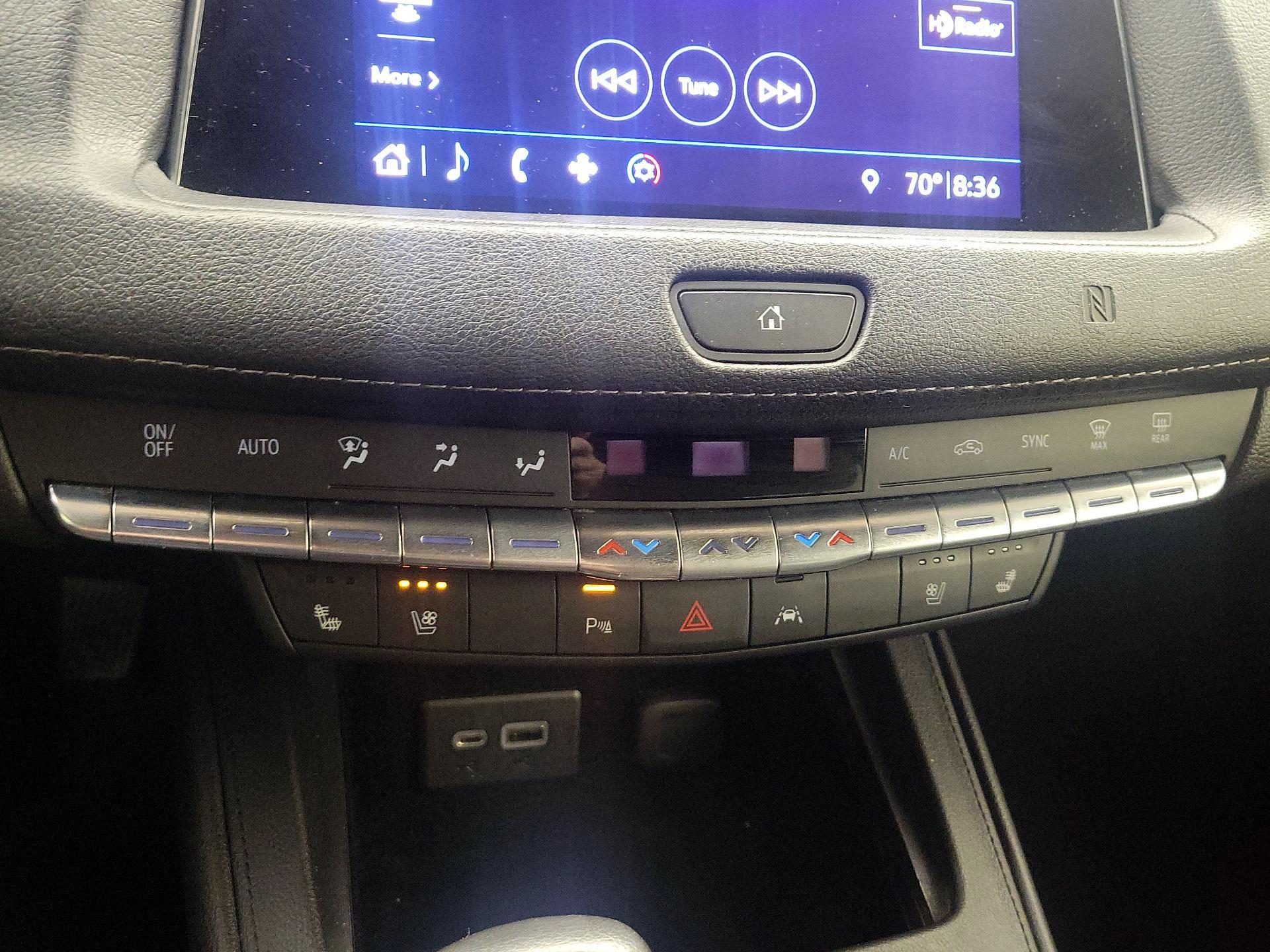 Thumbnail: 2019 Cadillac XT4 - 16
