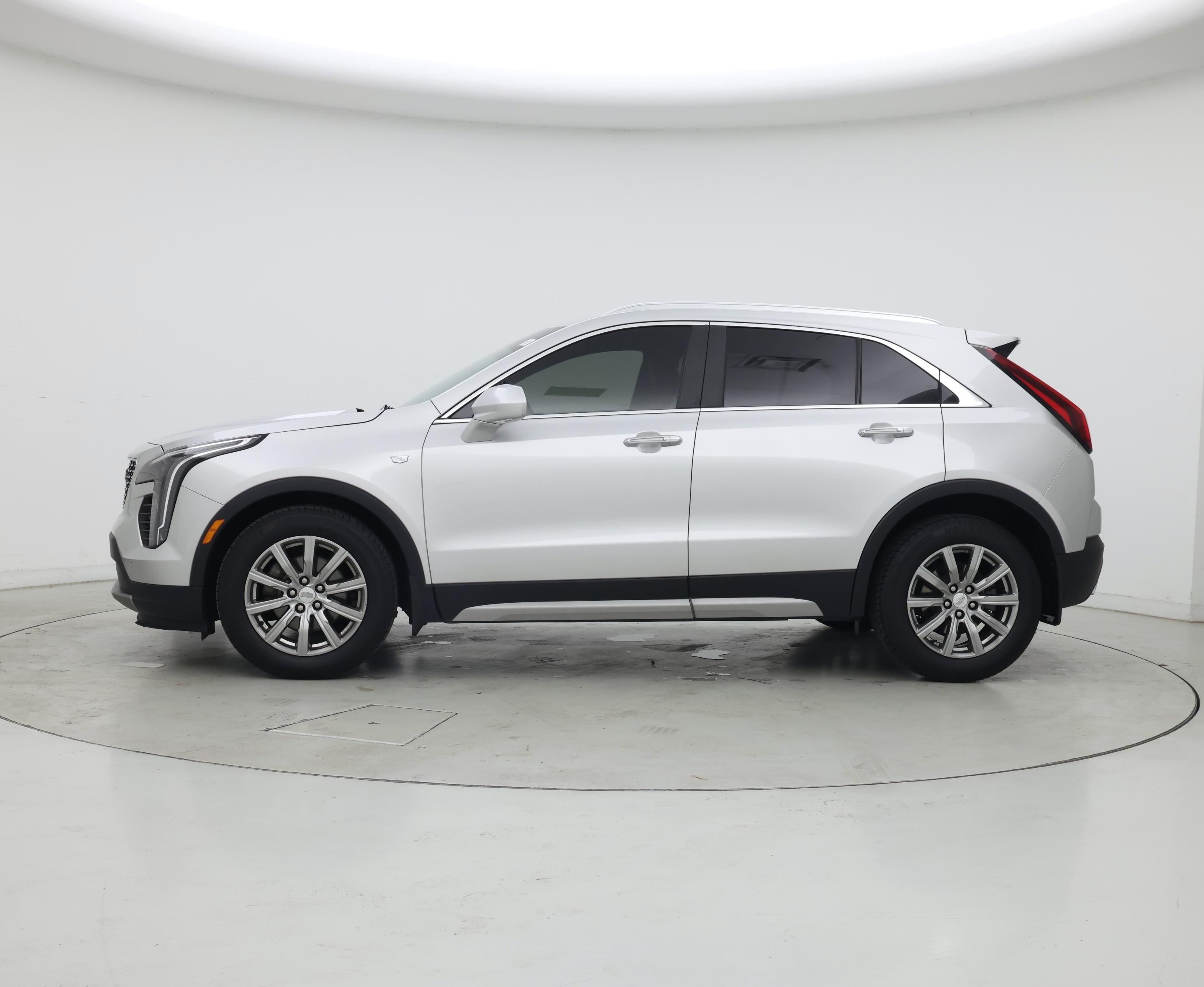 Thumbnail: 2019 Cadillac XT4 - 3