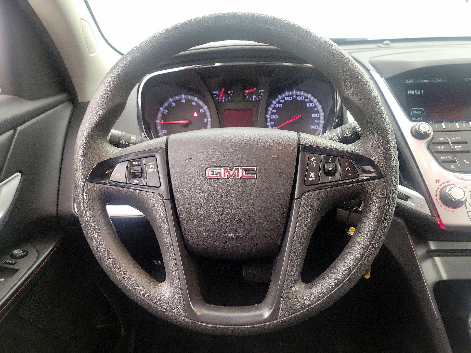 Thumbnail: 2015 GMC Terrain - 10