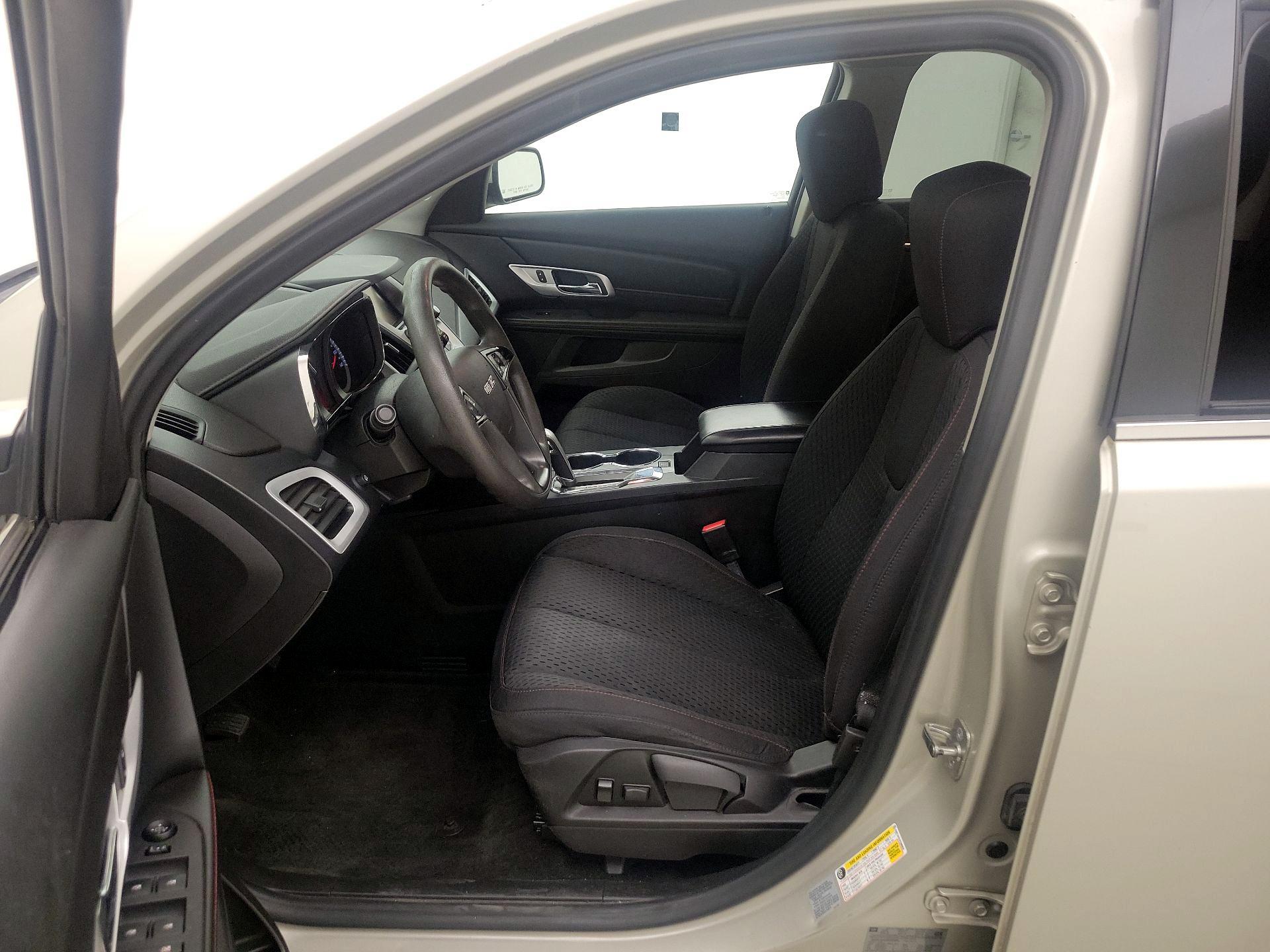Thumbnail: 2015 GMC Terrain - 11