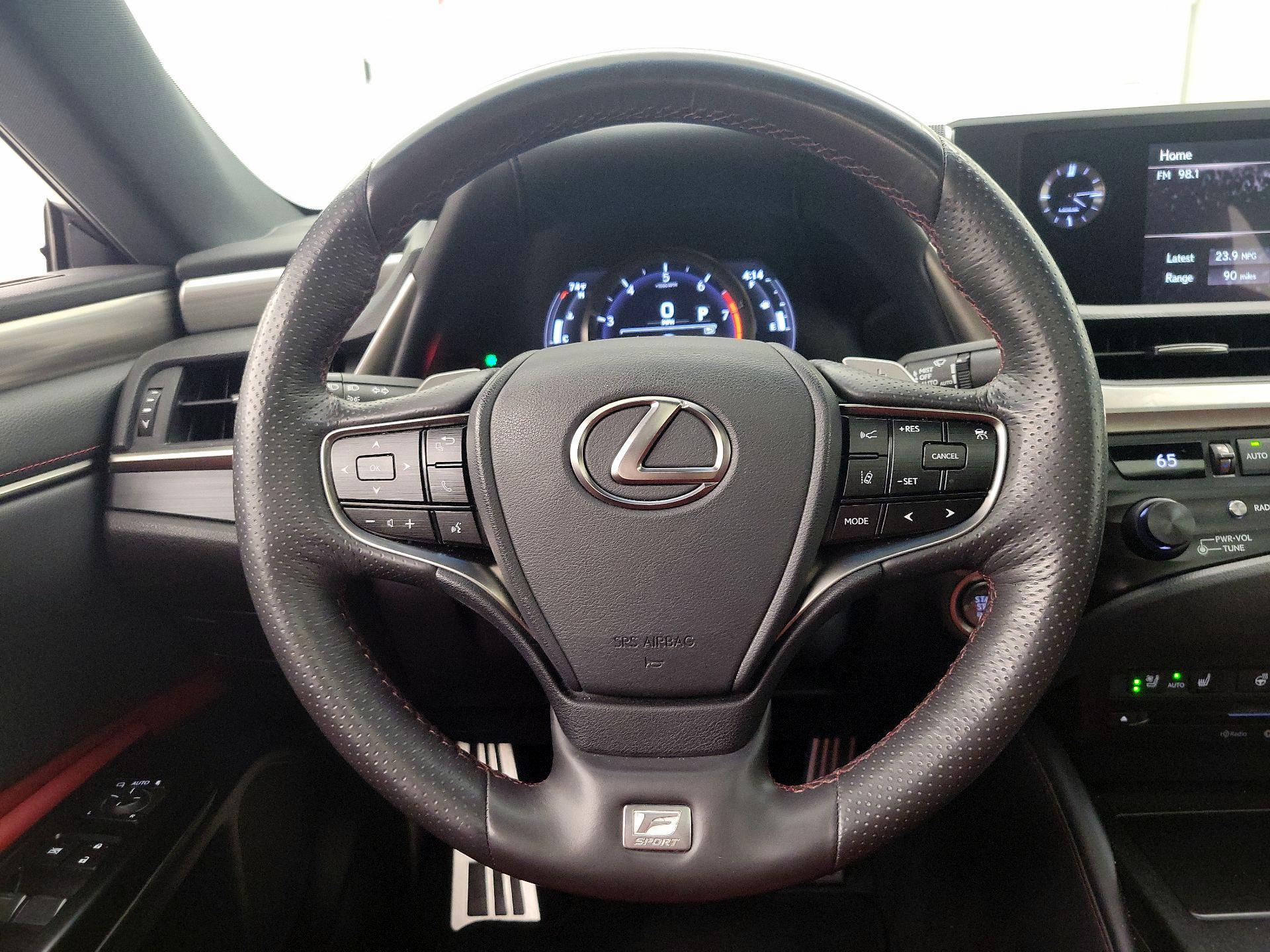 Thumbnail: 2020 Lexus ES - 10