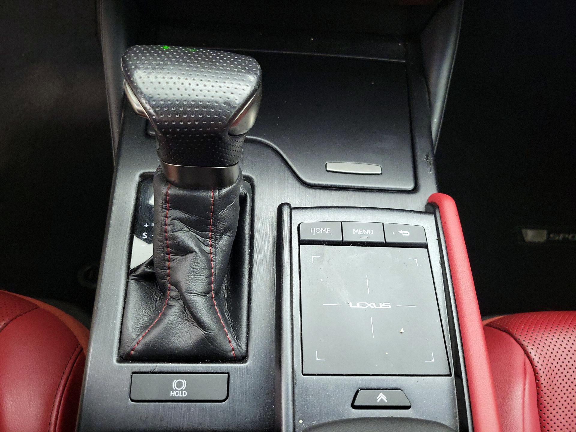 Thumbnail: 2020 Lexus ES - 16