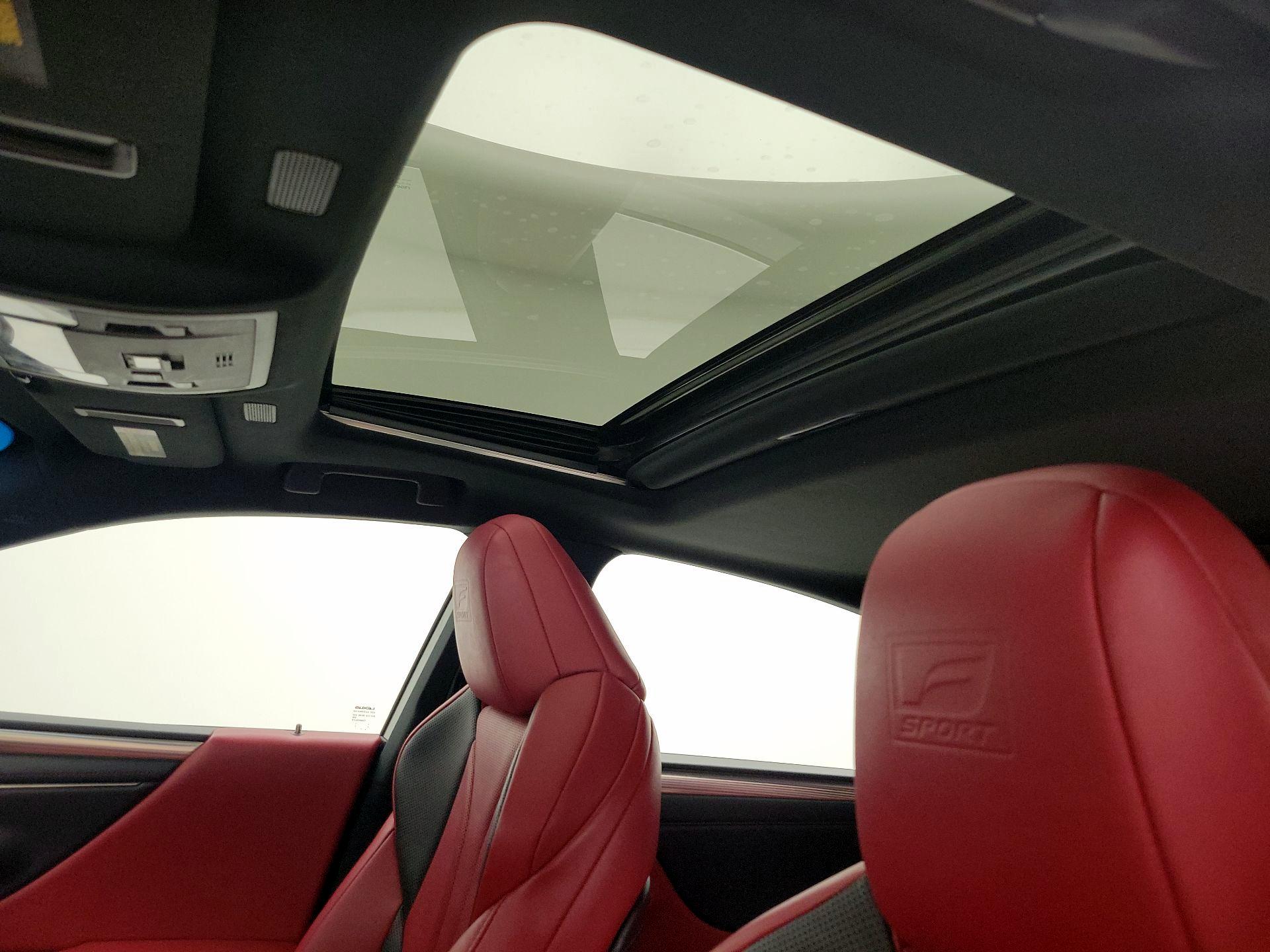 Thumbnail: 2020 Lexus ES - 18
