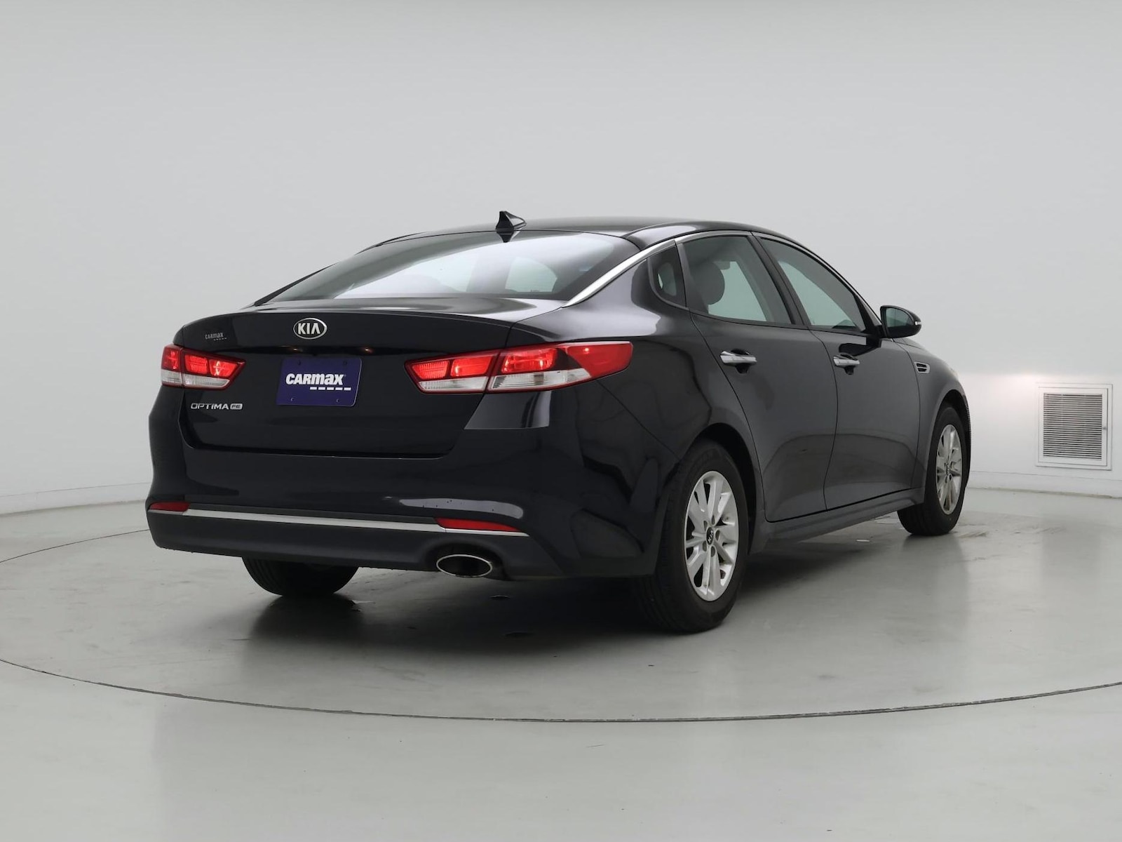 2018 Kia Optima LX - Photo 9