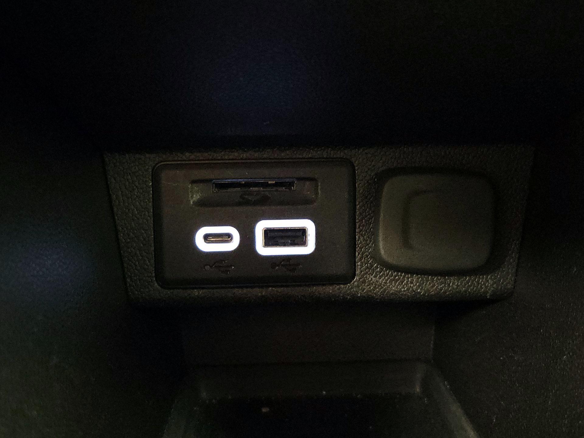 Thumbnail: 2023 Chevrolet Bolt EV - 18