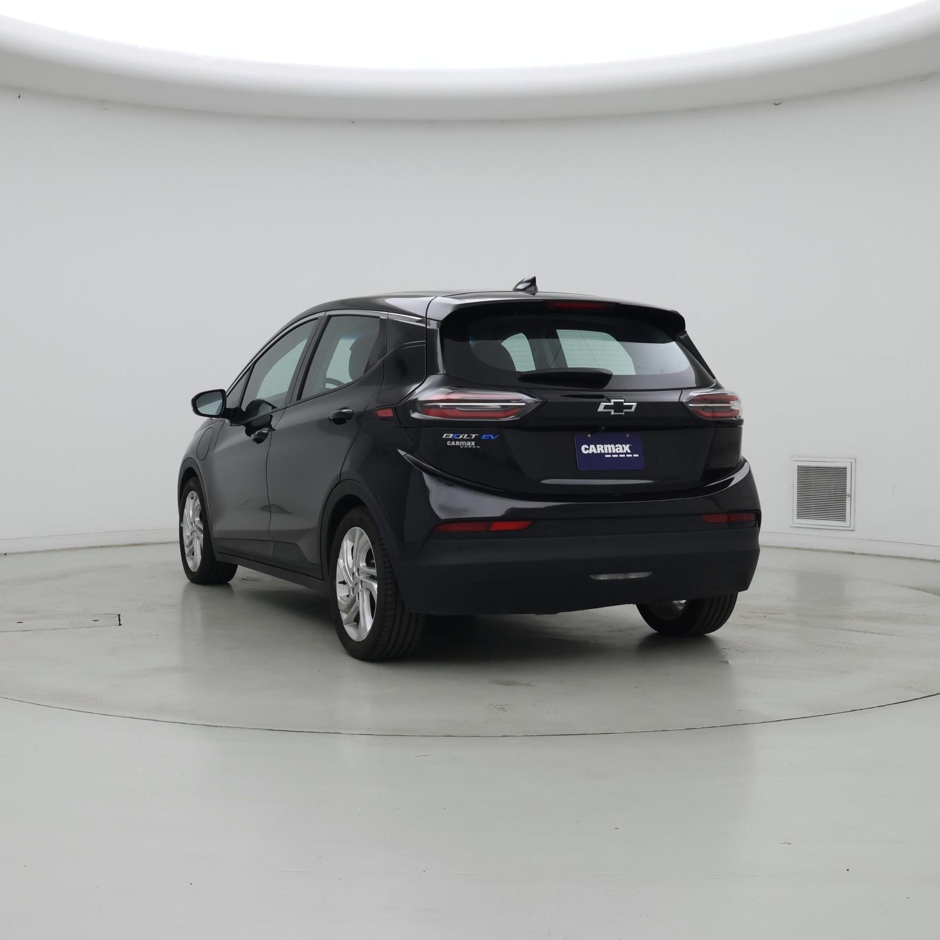 Thumbnail: 2023 Chevrolet Bolt EV - 2