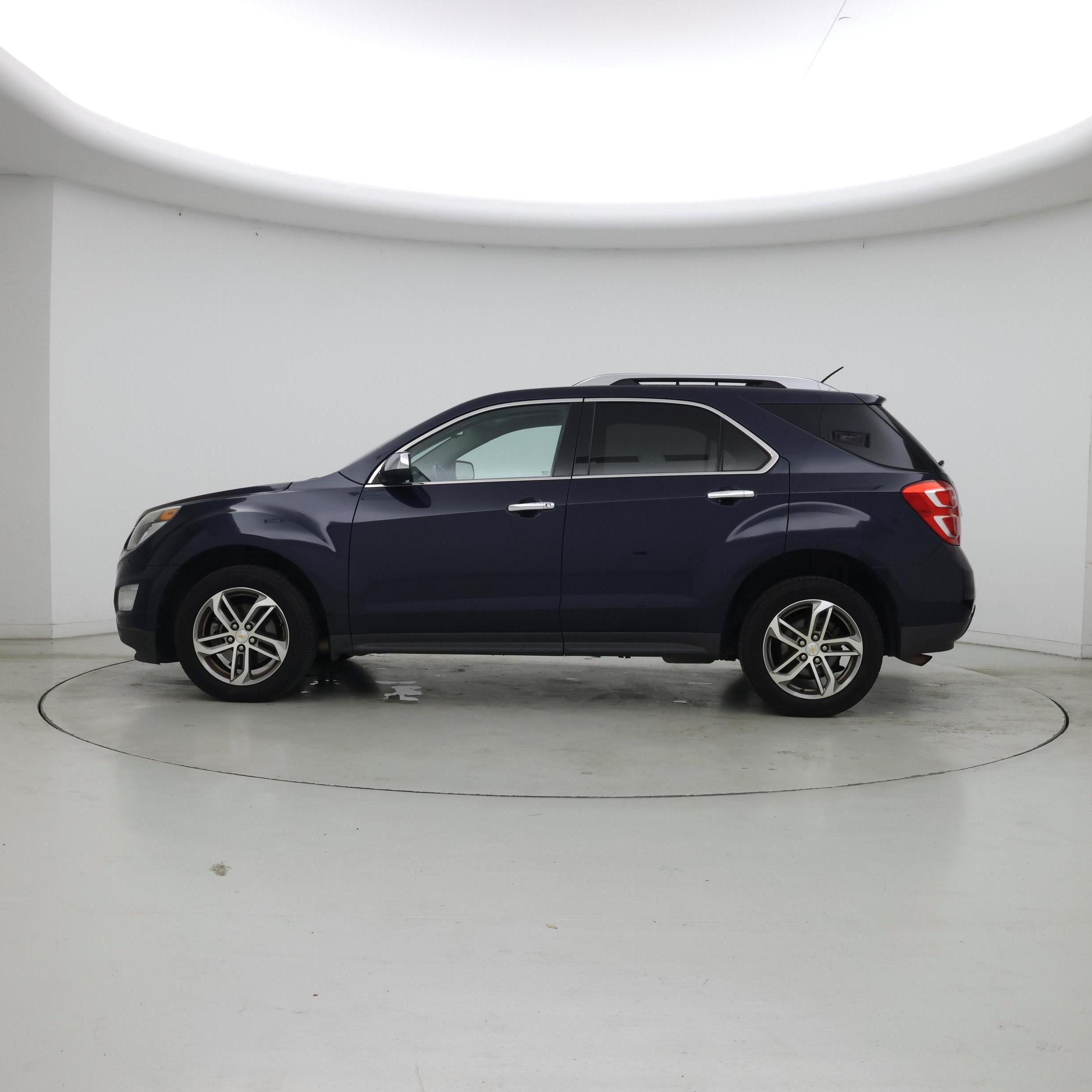 Thumbnail: 2017 Chevrolet Equinox - 3