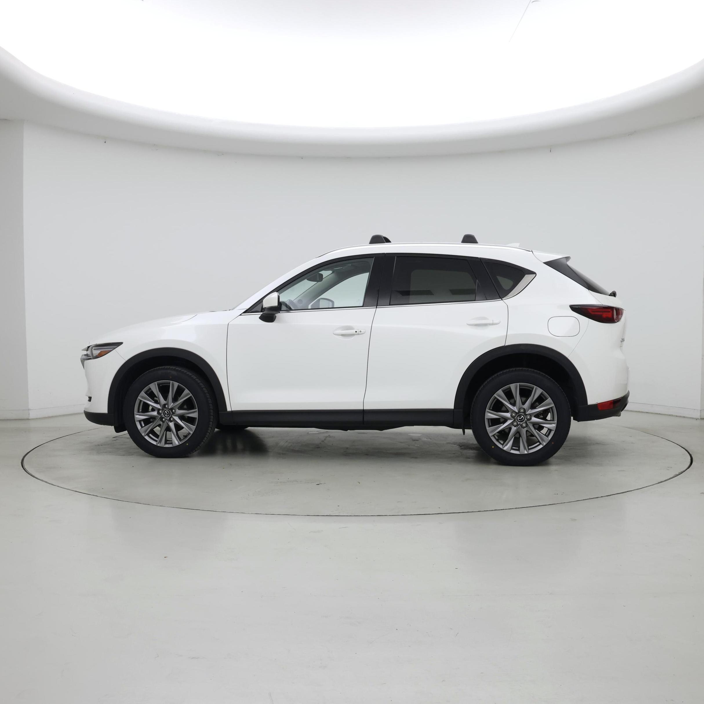 Thumbnail: 2021 Mazda CX-5 - 3