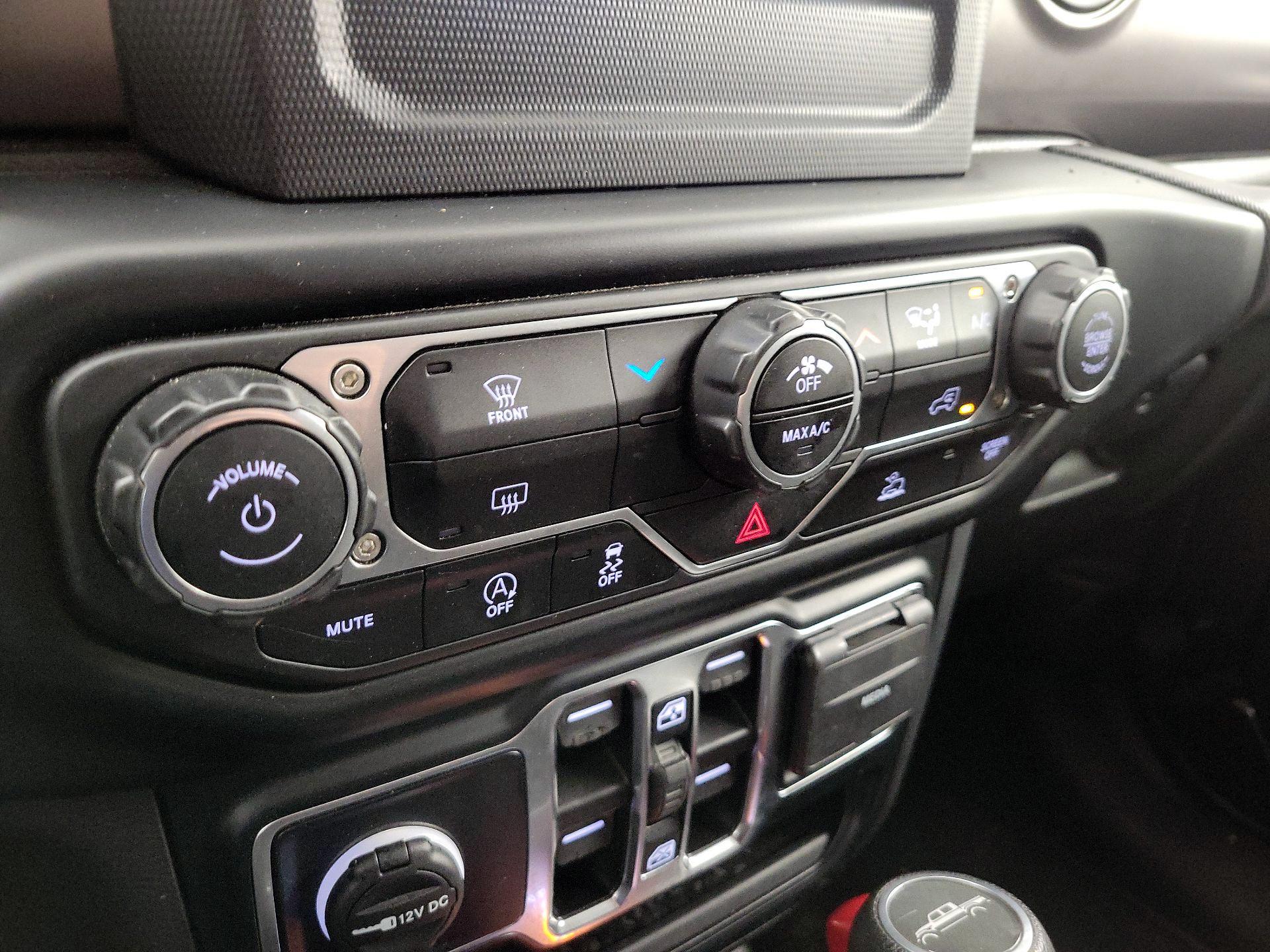 Thumbnail: 2023 Jeep Gladiator - 16