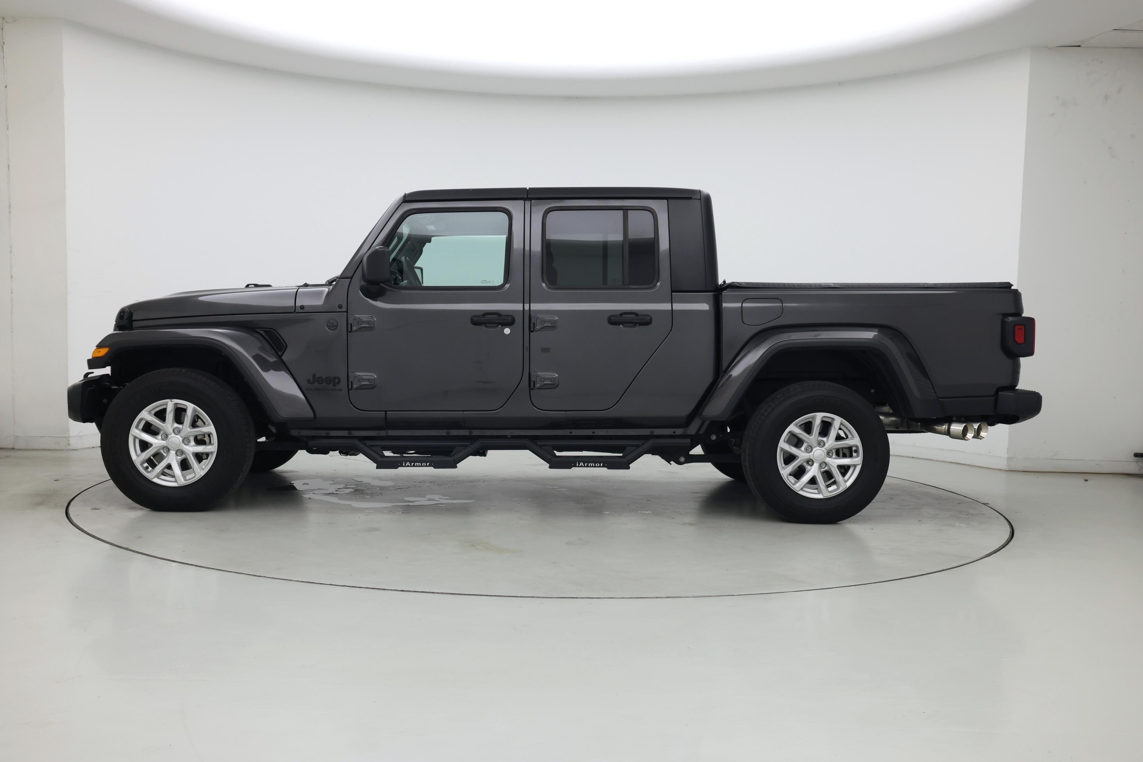 Thumbnail: 2023 Jeep Gladiator - 3