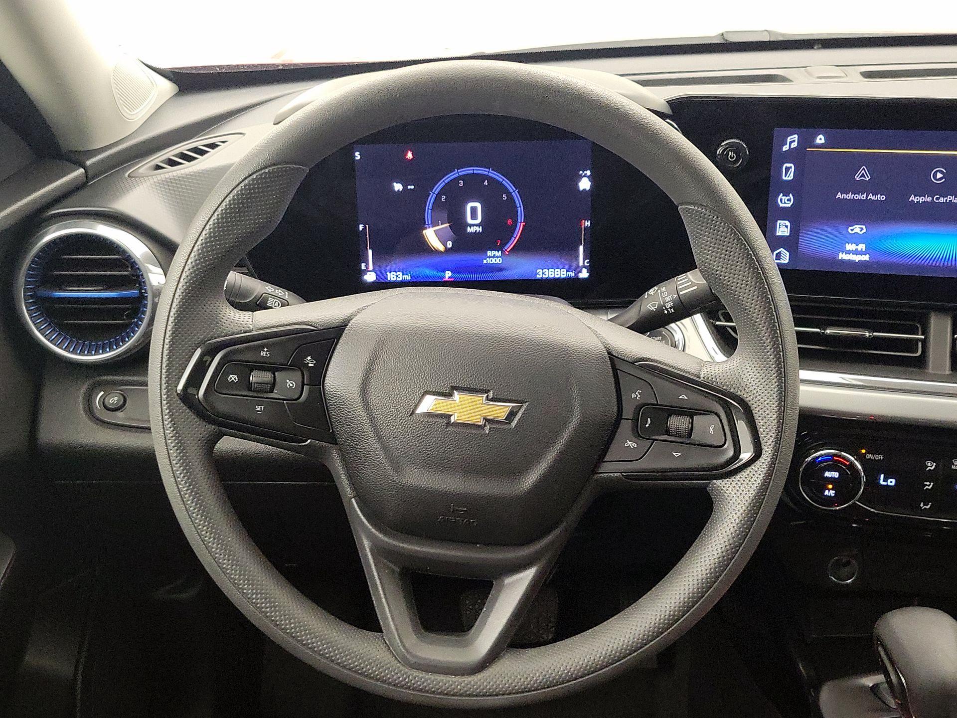 Thumbnail: 2025 Chevrolet Trax - 10