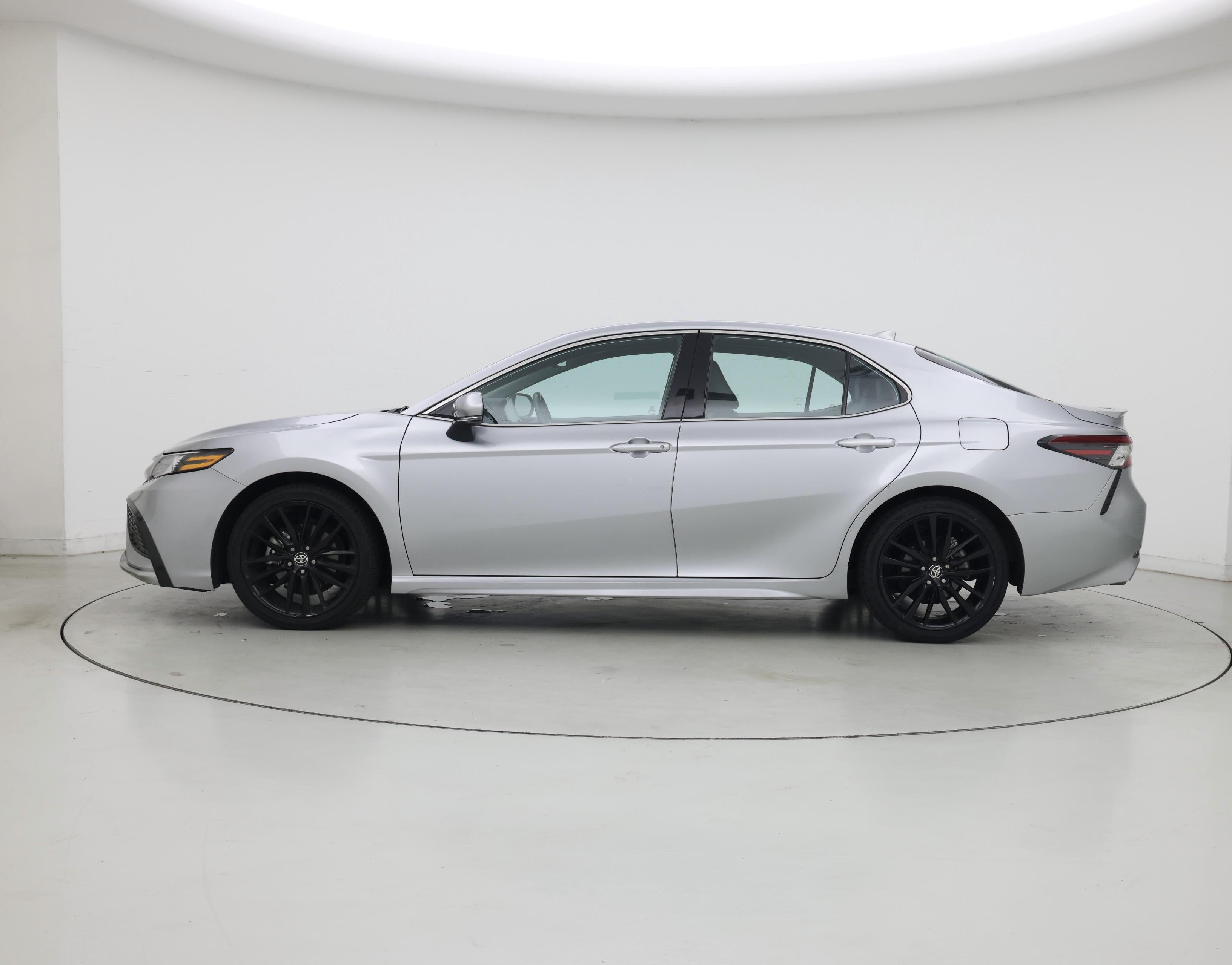 Thumbnail: 2023 Toyota Camry - 3