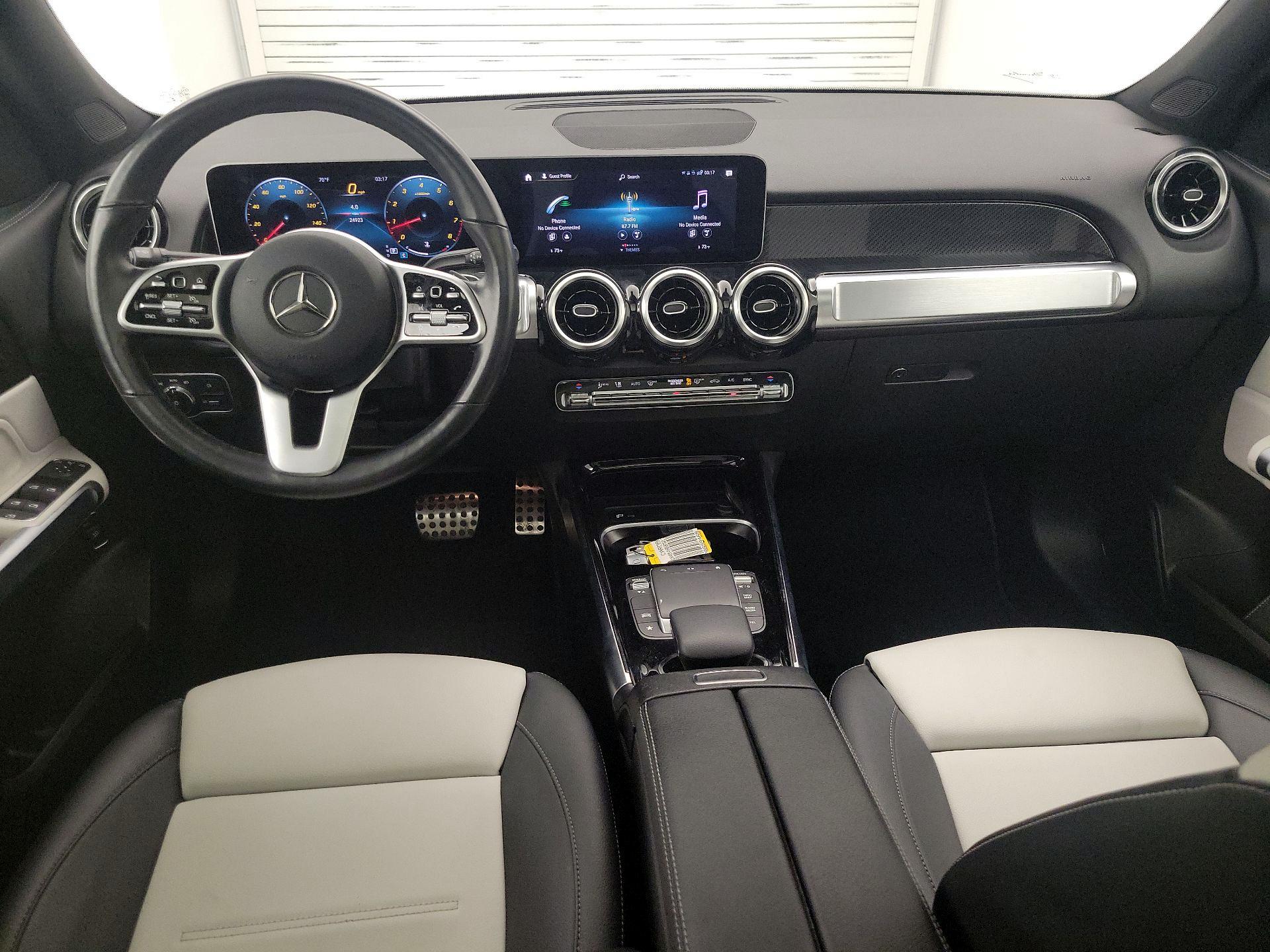 Thumbnail: 2021 Mercedes-Benz GLB - 9