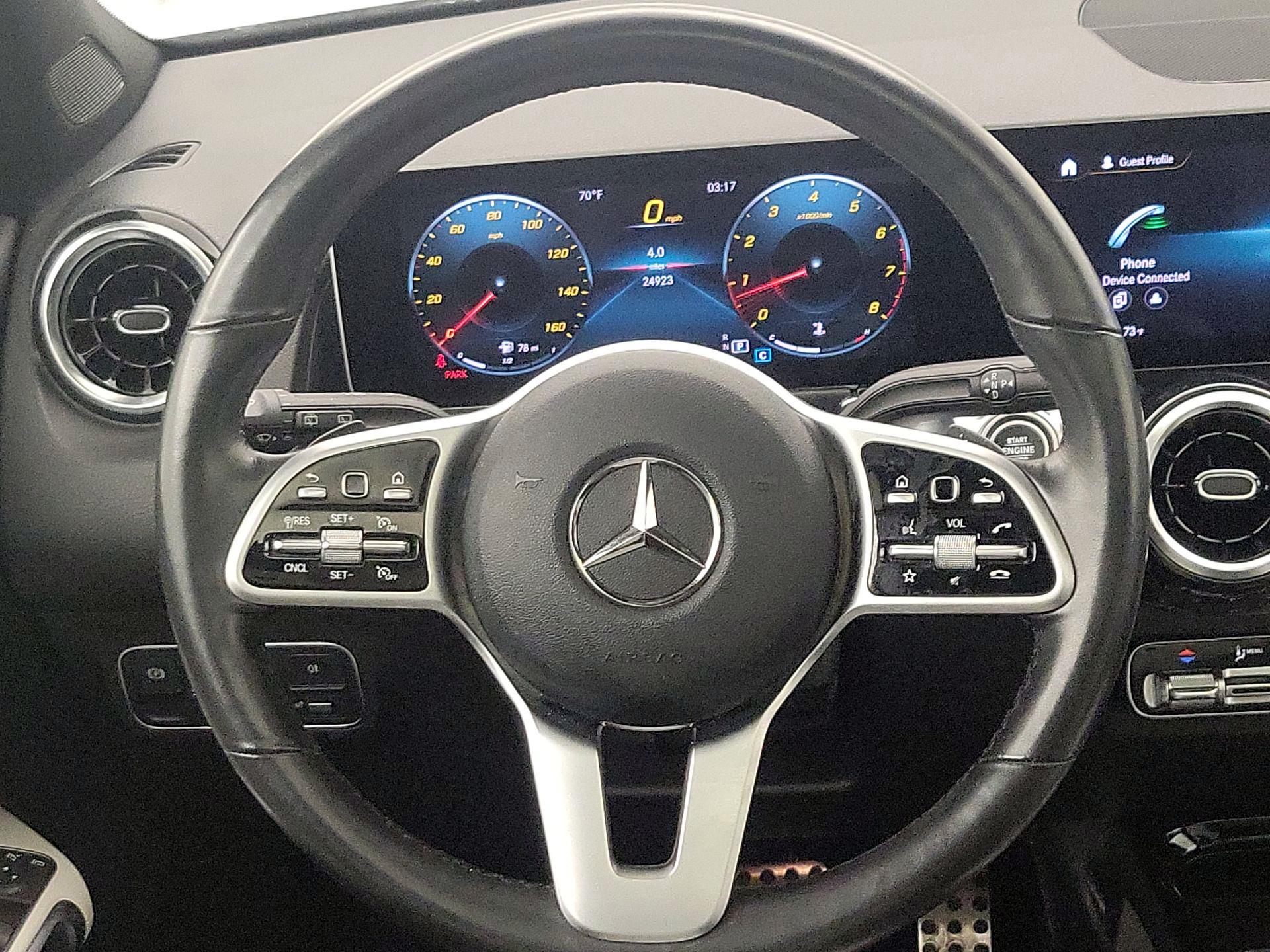 Thumbnail: 2021 Mercedes-Benz GLB - 10