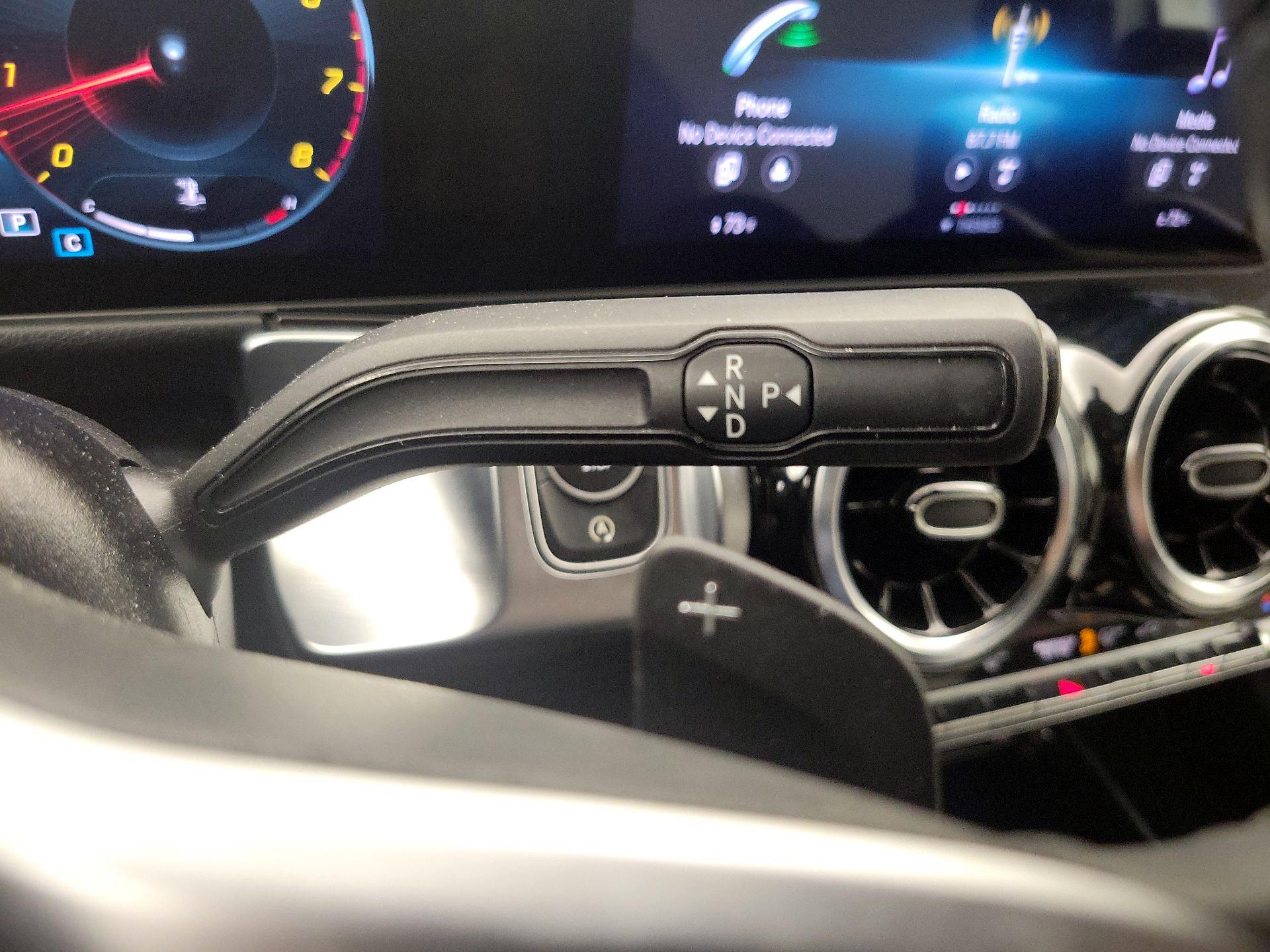Thumbnail: 2021 Mercedes-Benz GLB - 17