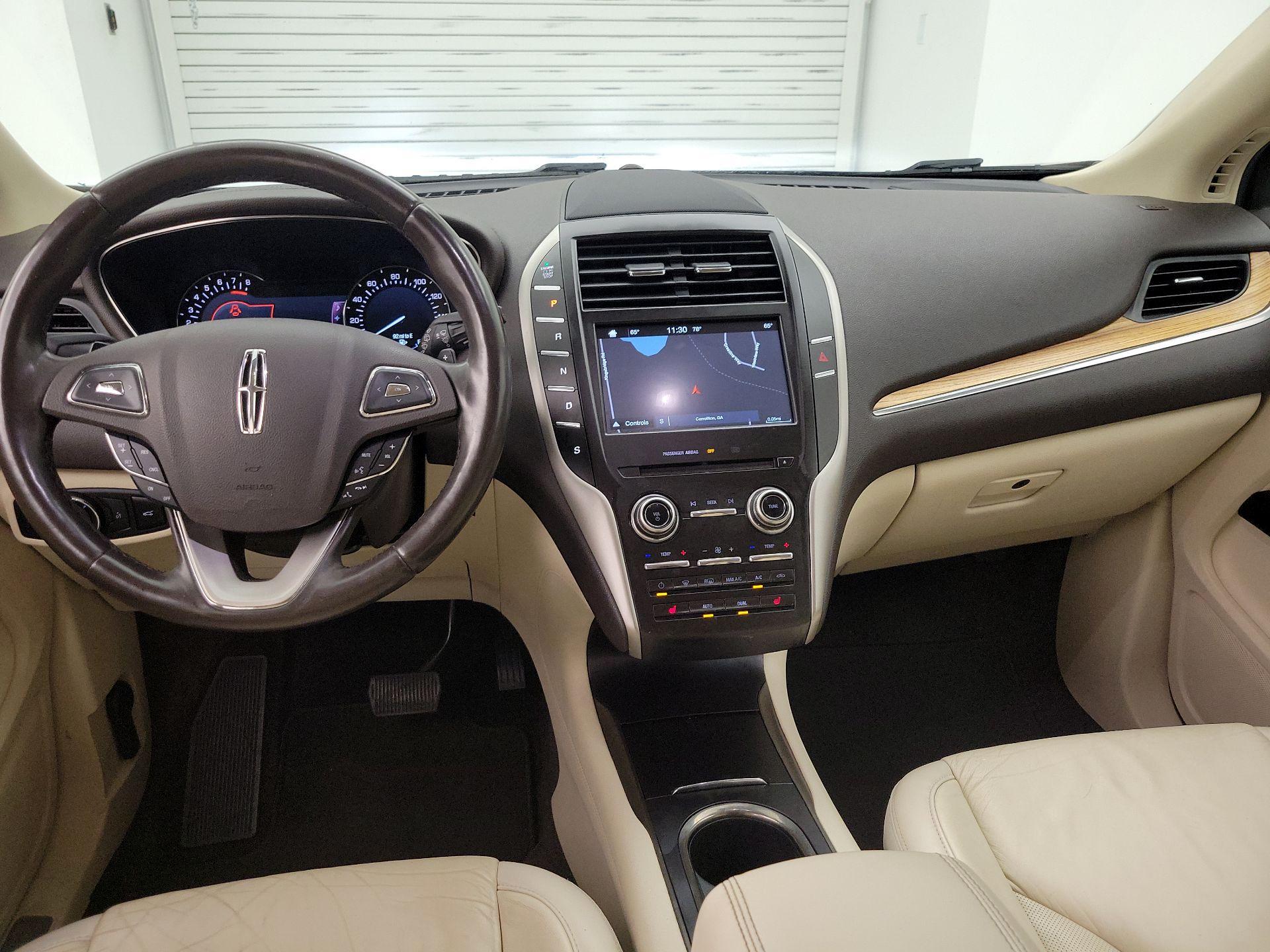 Thumbnail: 2016 Lincoln MKC - 9