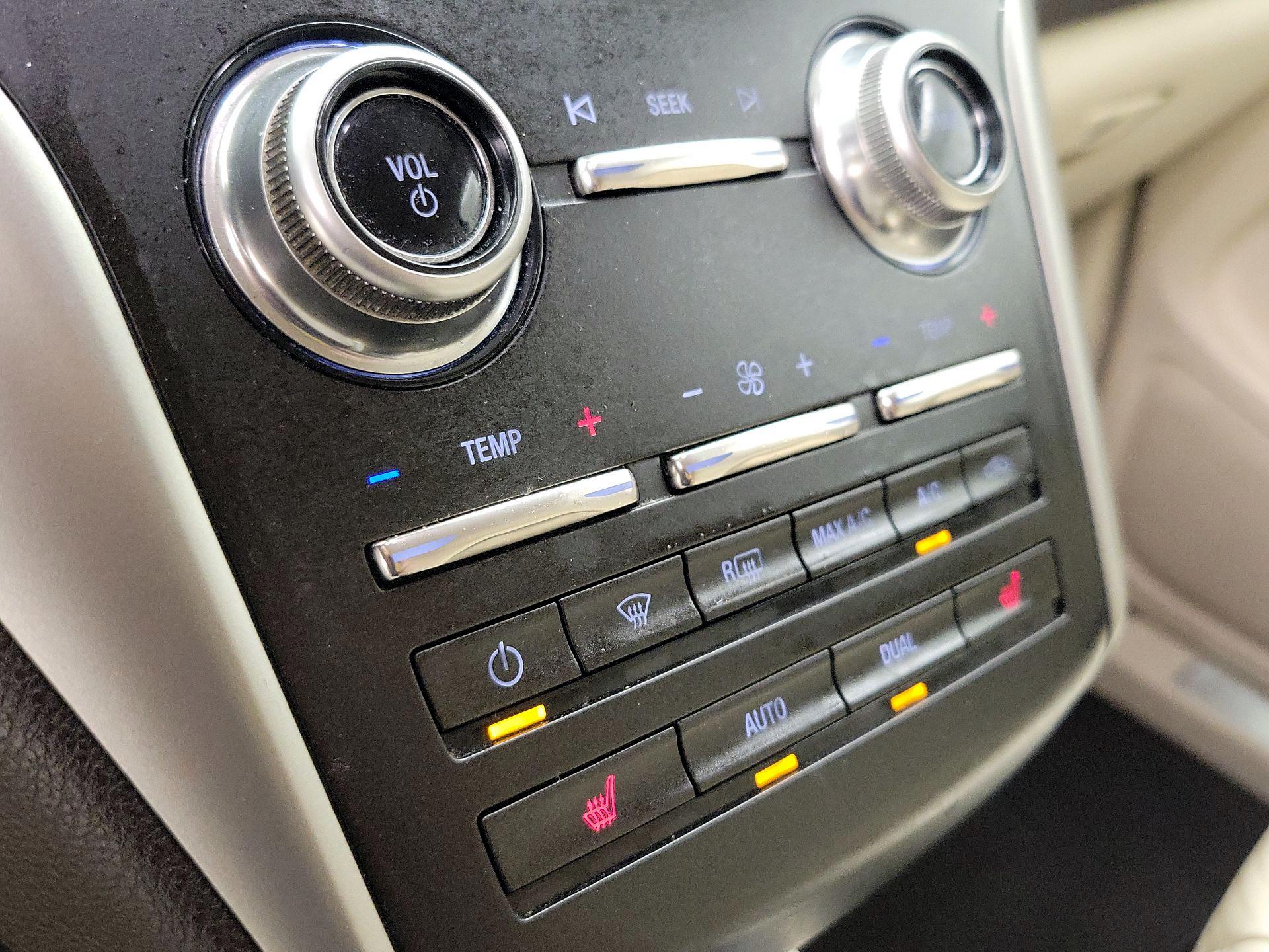 Thumbnail: 2016 Lincoln MKC - 17