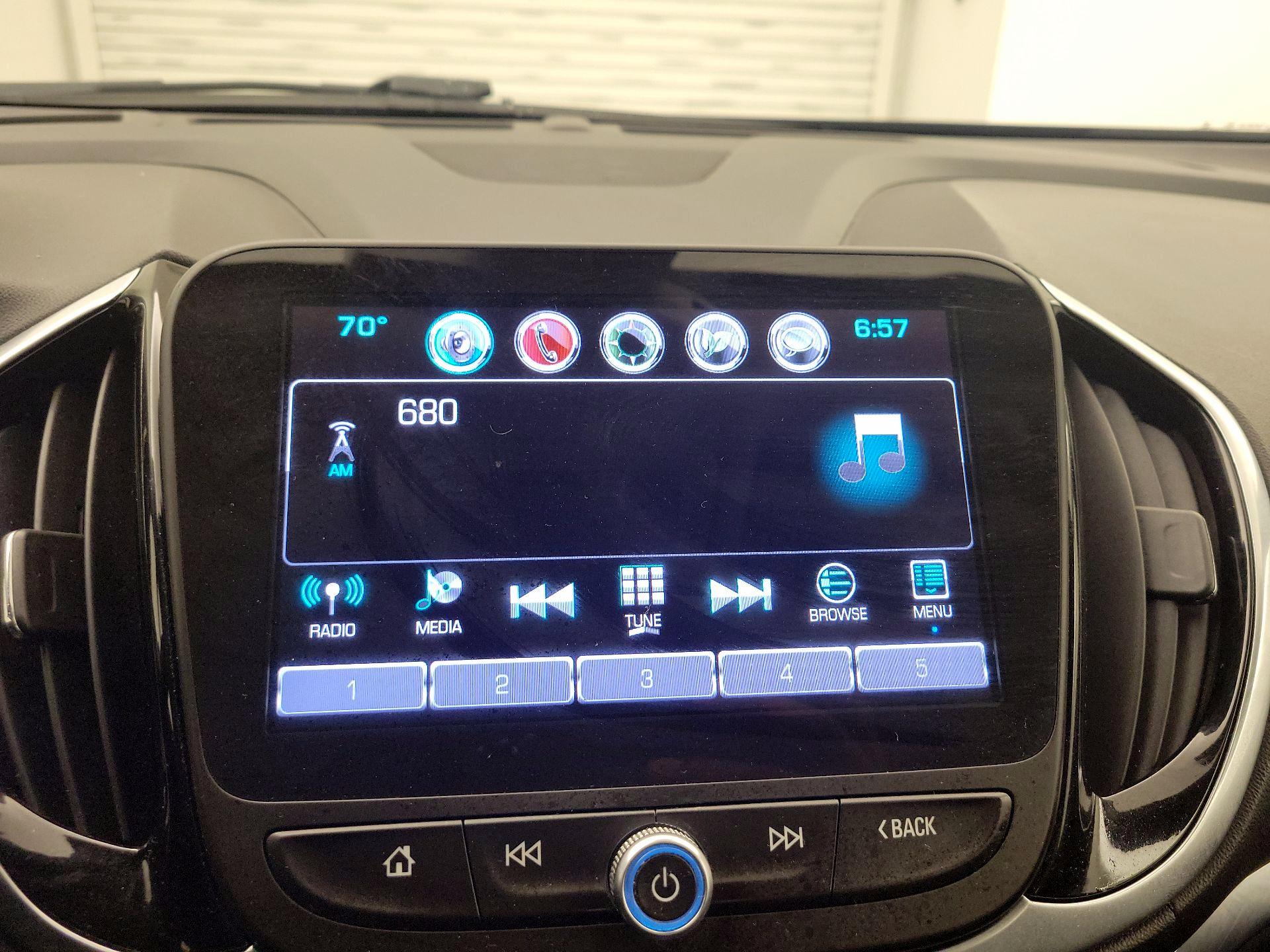 Thumbnail: 2017 Chevrolet Volt - 15