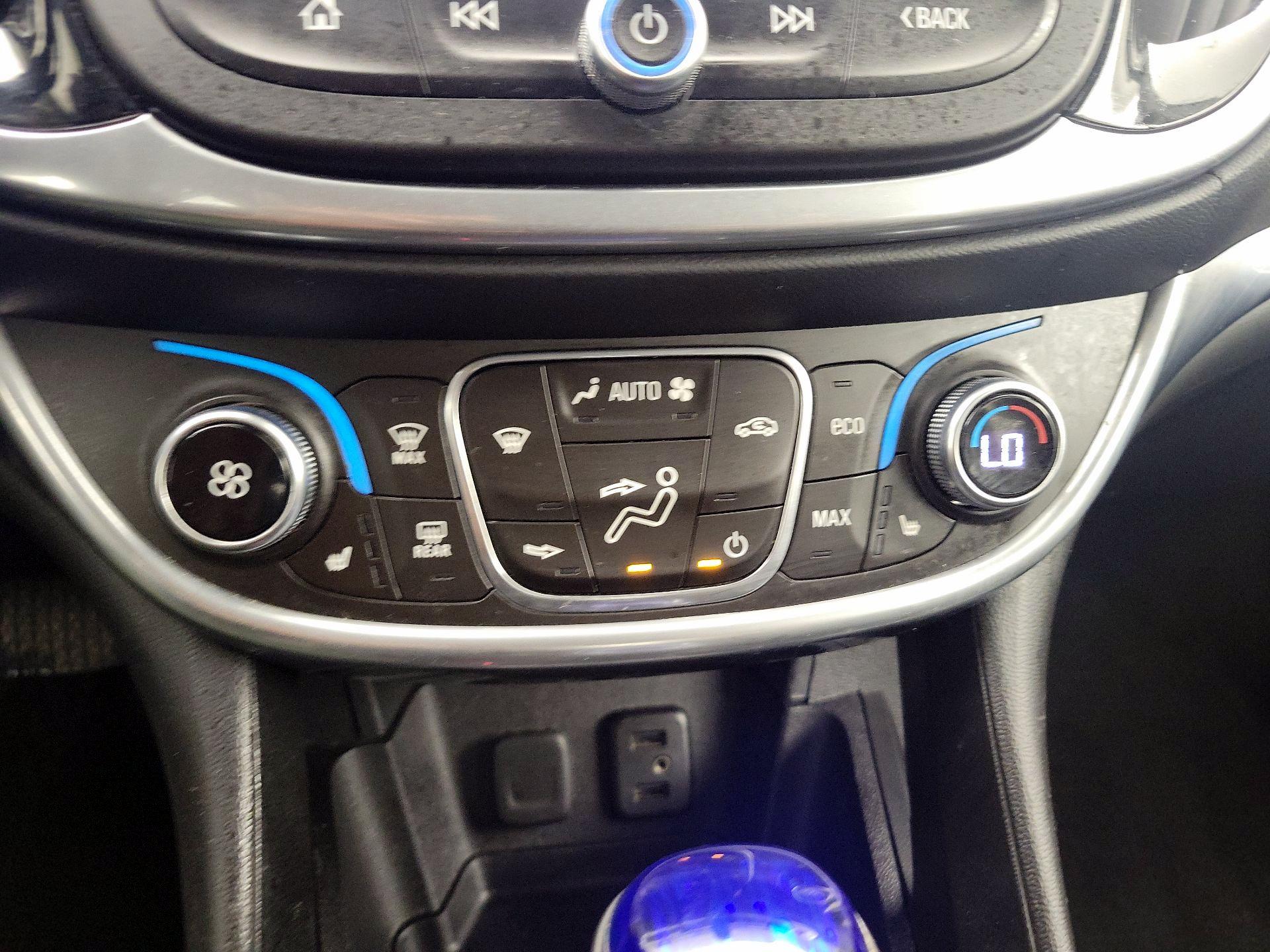Thumbnail: 2017 Chevrolet Volt - 16