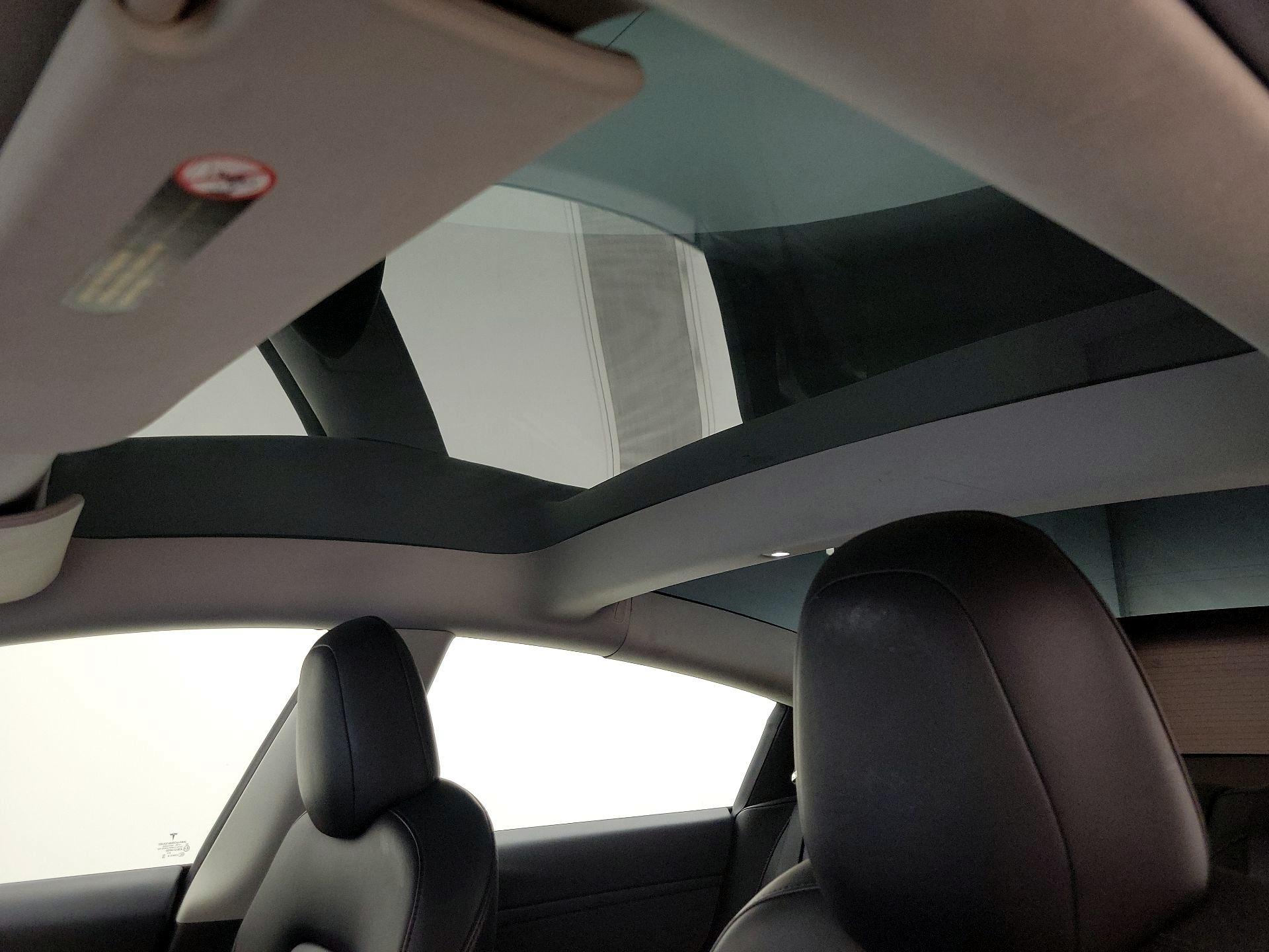 Thumbnail: 2023 Tesla Model 3 - 18