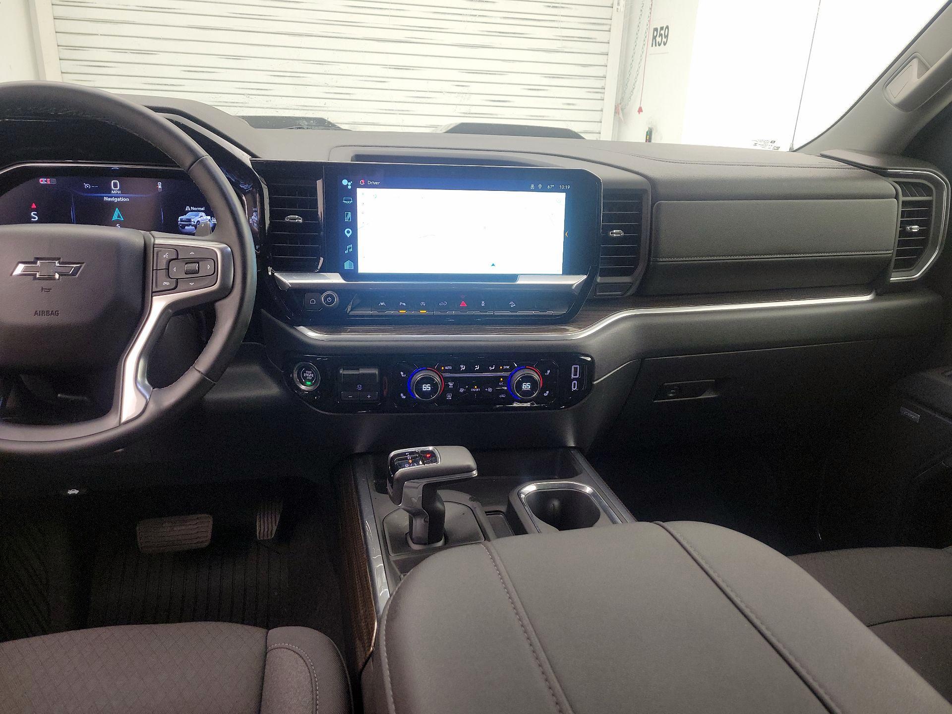 Thumbnail: 2026 Chevrolet Silverado 1500 - 9