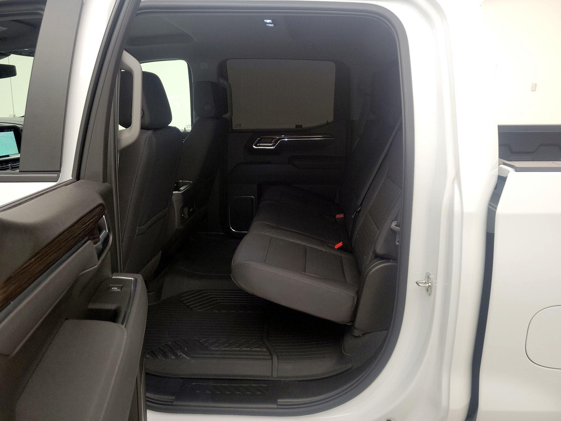 Thumbnail: 2026 Chevrolet Silverado 1500 - 20