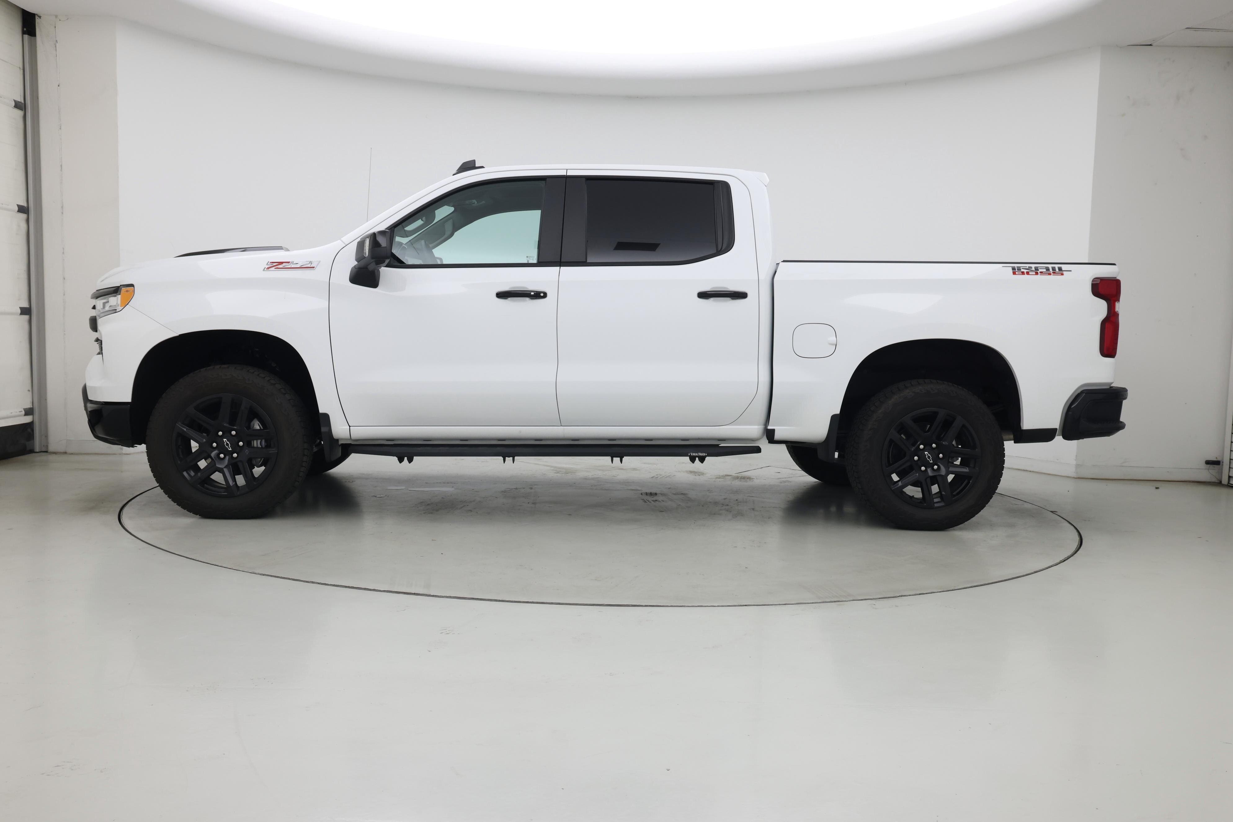 Thumbnail: 2026 Chevrolet Silverado 1500 - 3