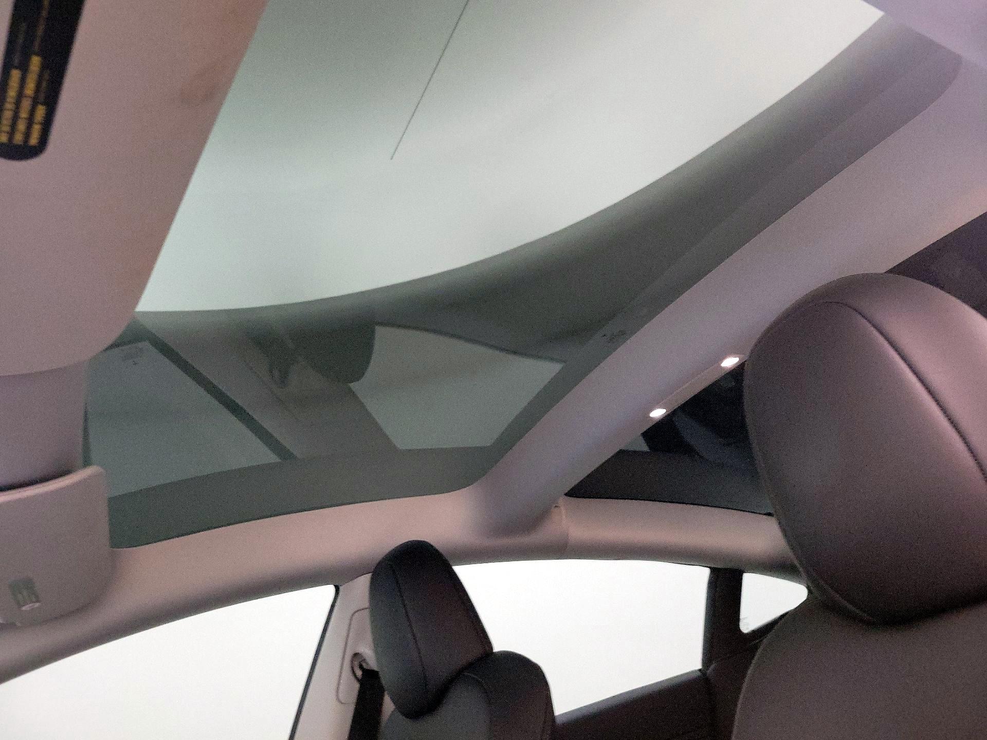 Thumbnail: 2023 Tesla Model 3 - 18