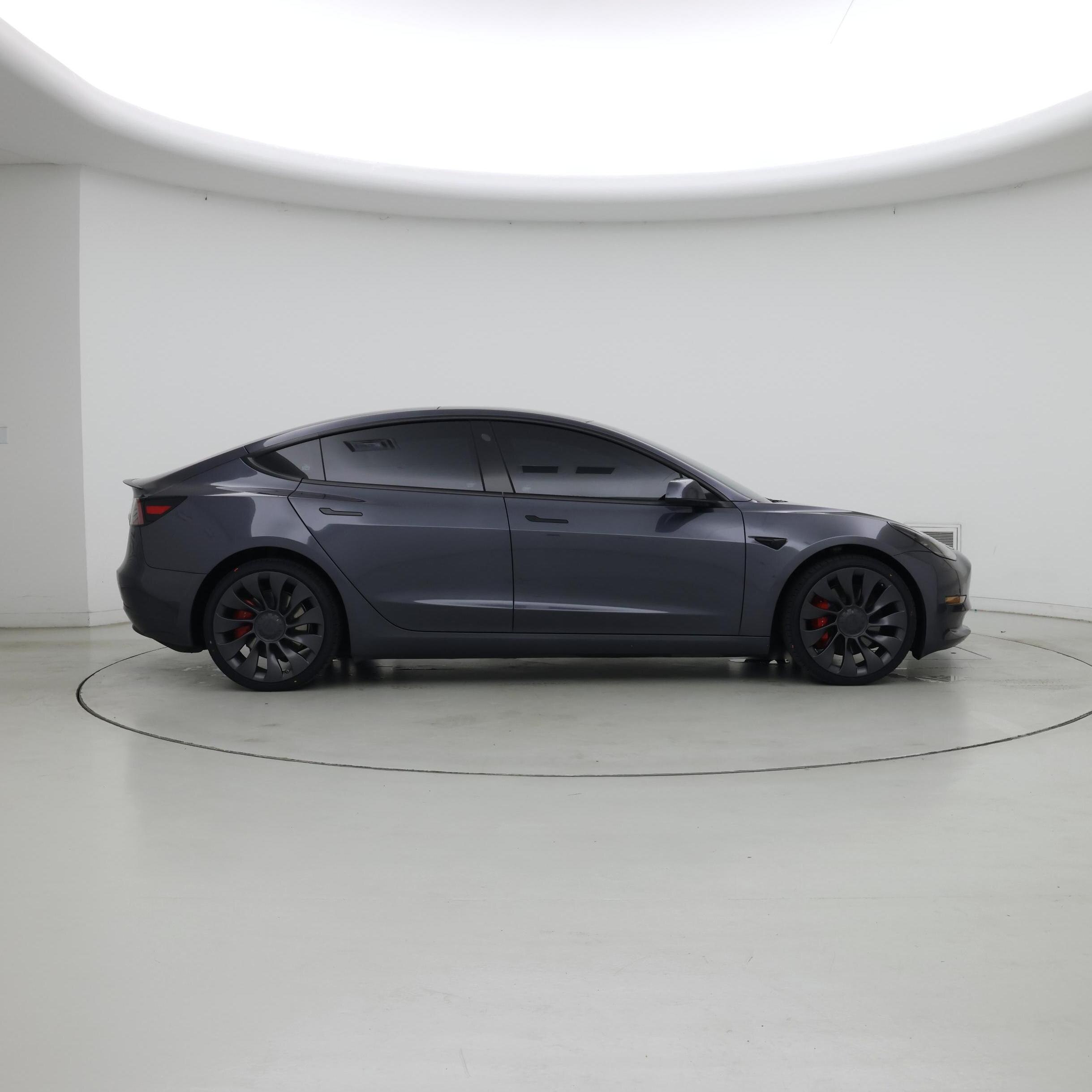 Thumbnail: 2023 Tesla Model 3 - 7