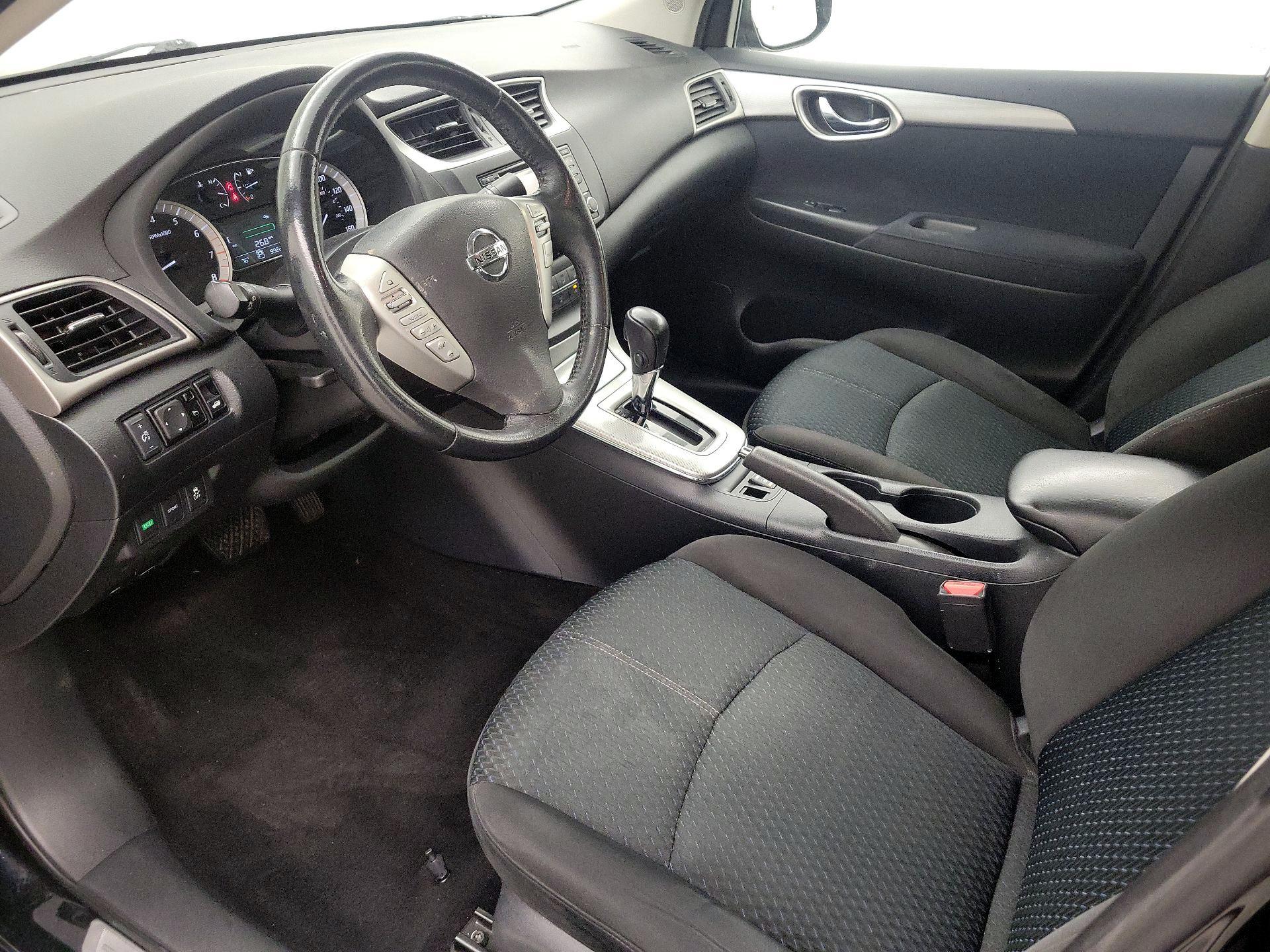 Thumbnail: 2015 Nissan Sentra - 11