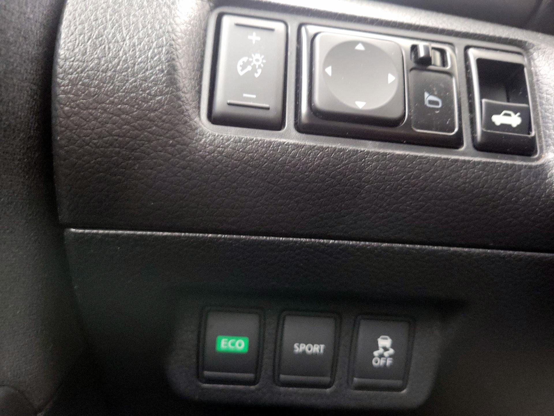 Thumbnail: 2015 Nissan Sentra - 13